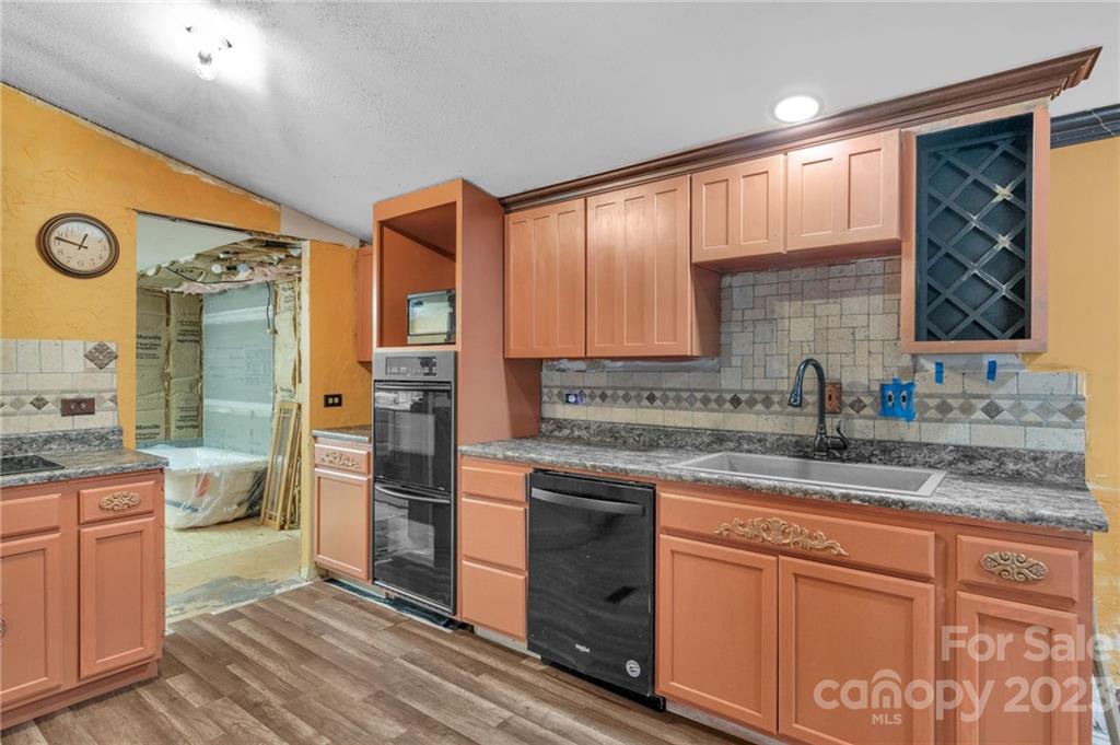 1309 Lane Road