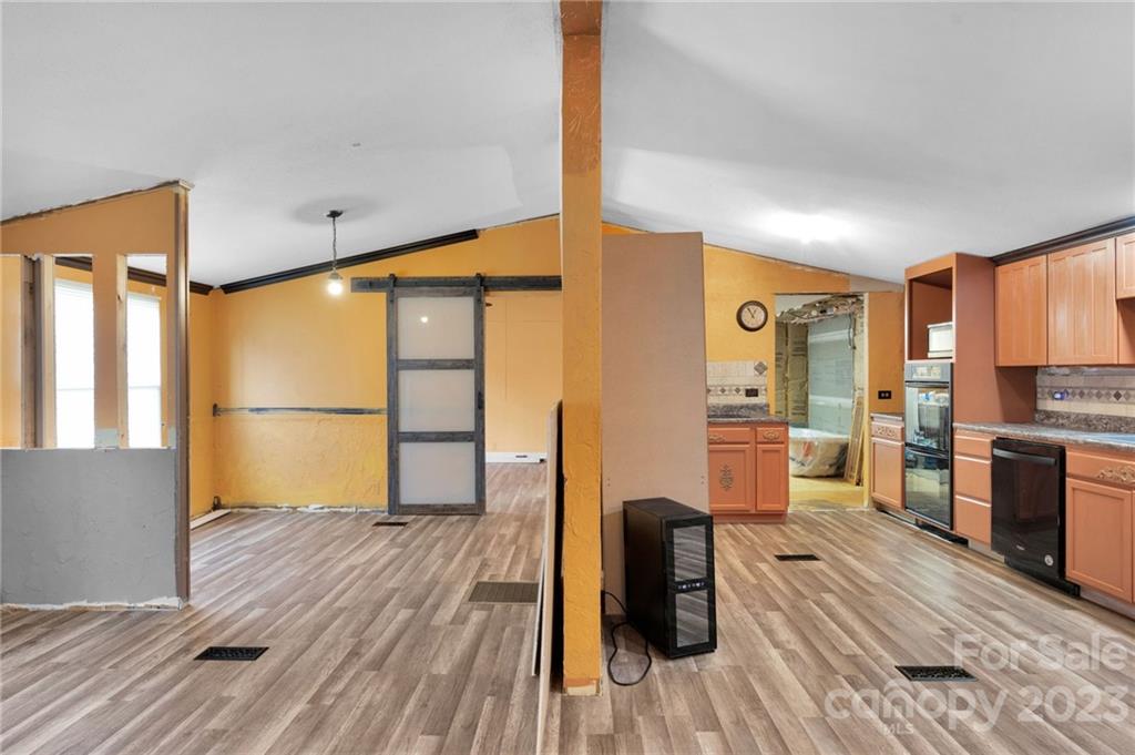1309 Lane Road