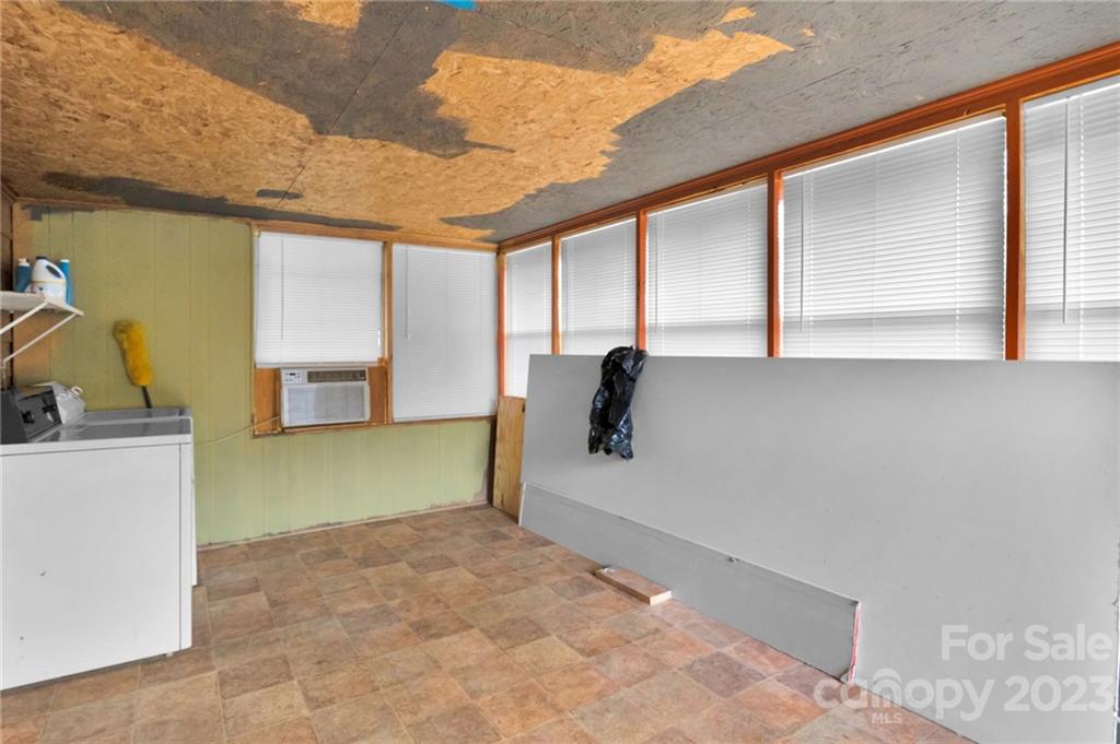 1309 Lane Road