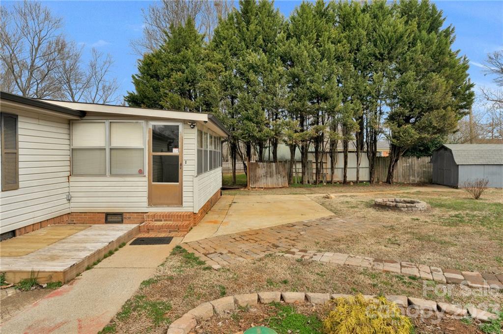 1309 Lane Road