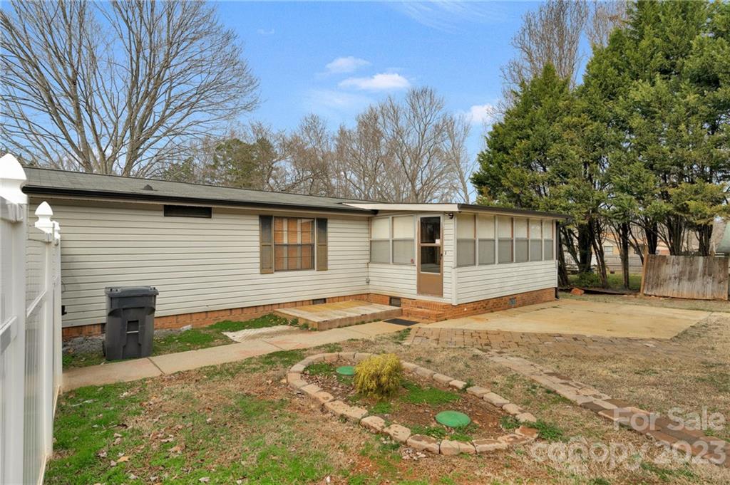 1309 Lane Road