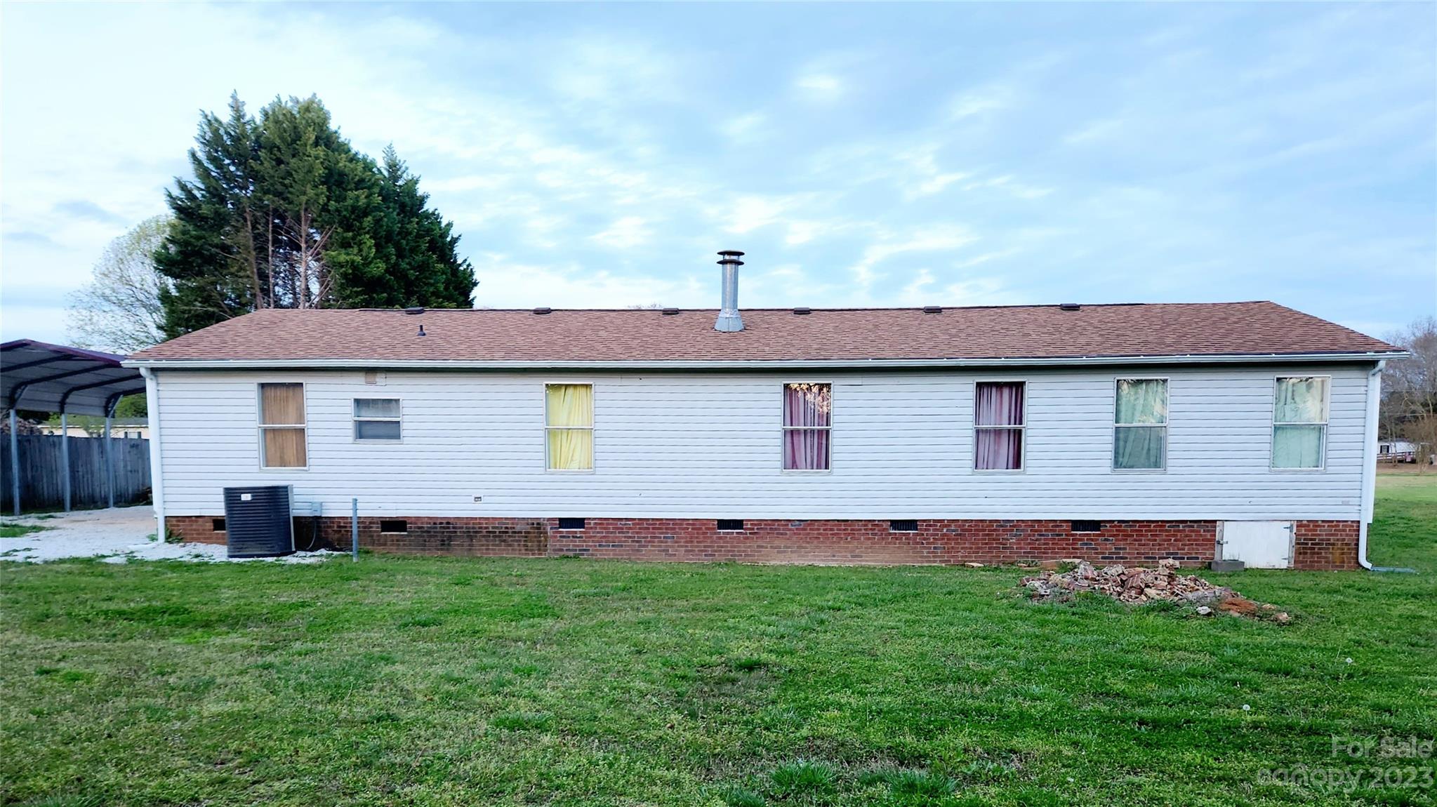 140 Carolina Place