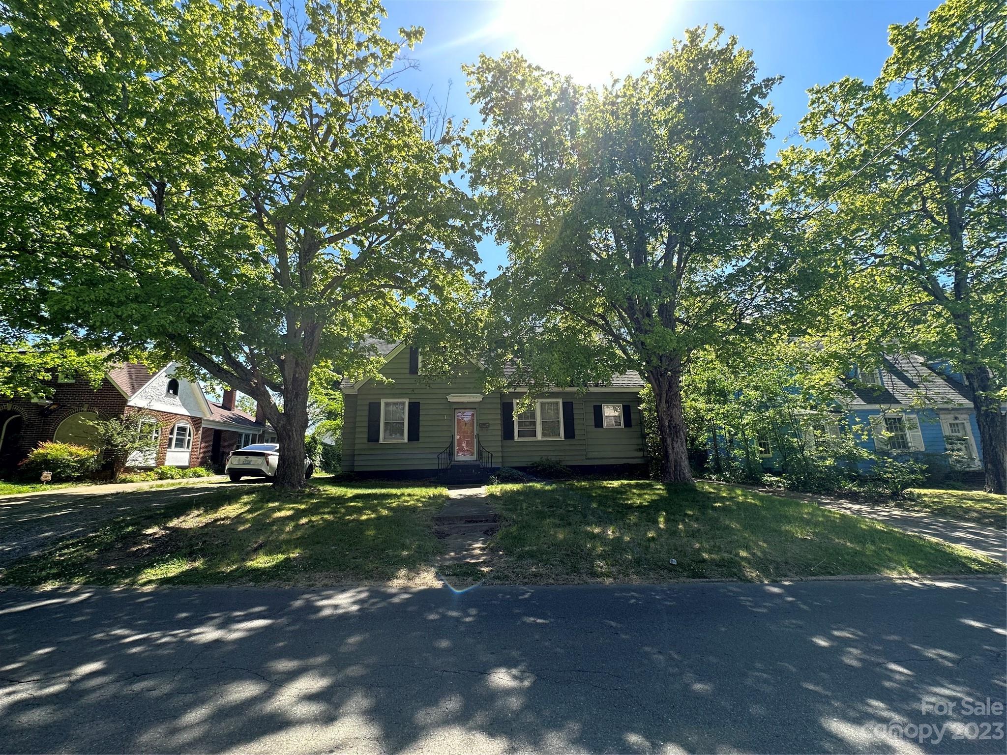 704 N Washington Street