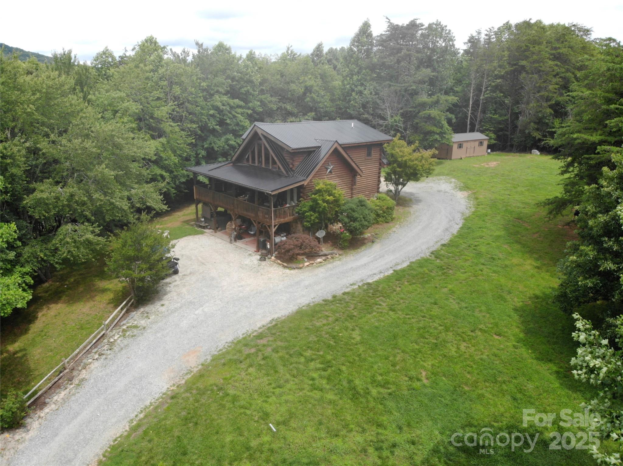 460 Cascades Parkway
