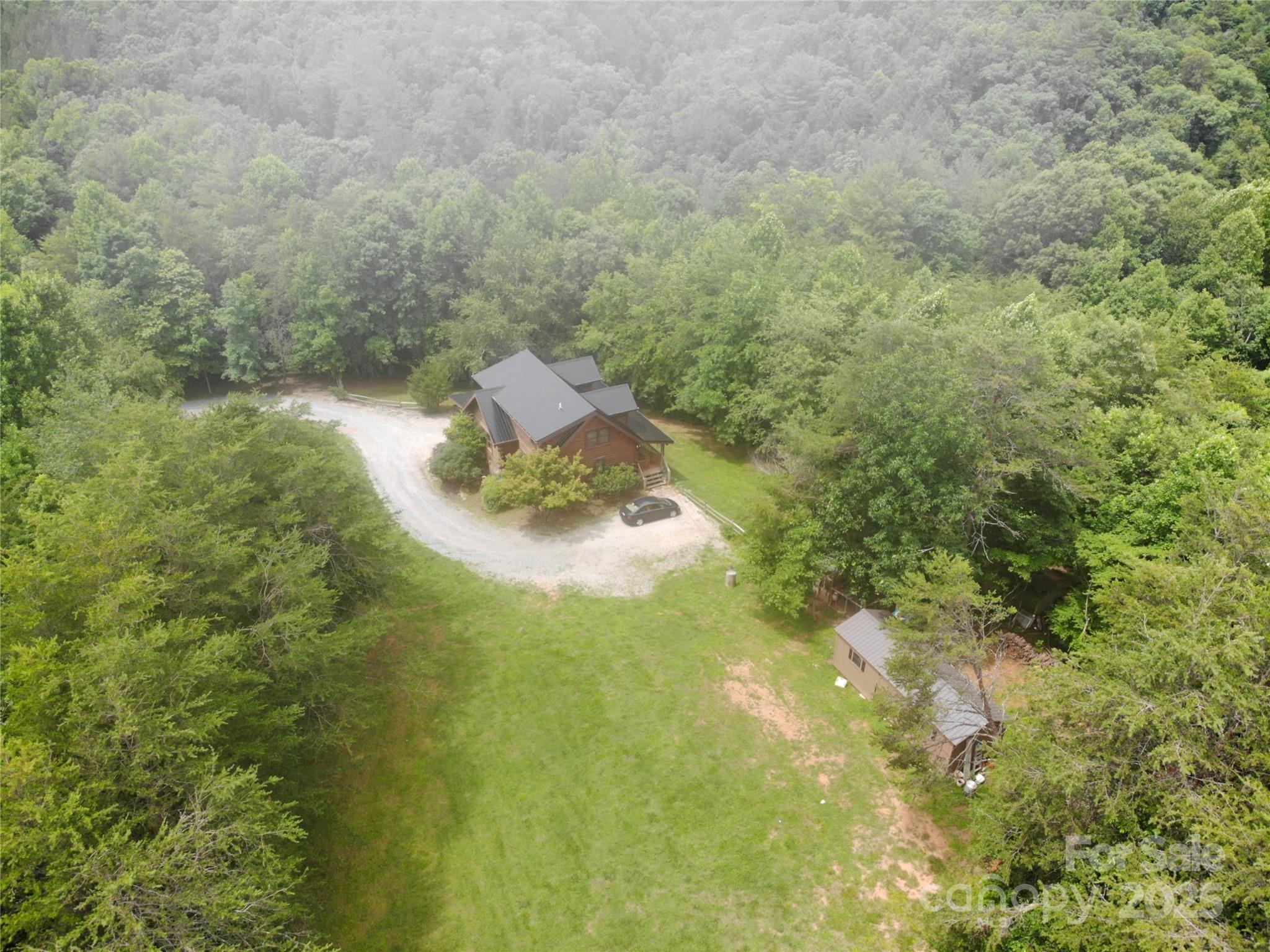 460 Cascades Parkway