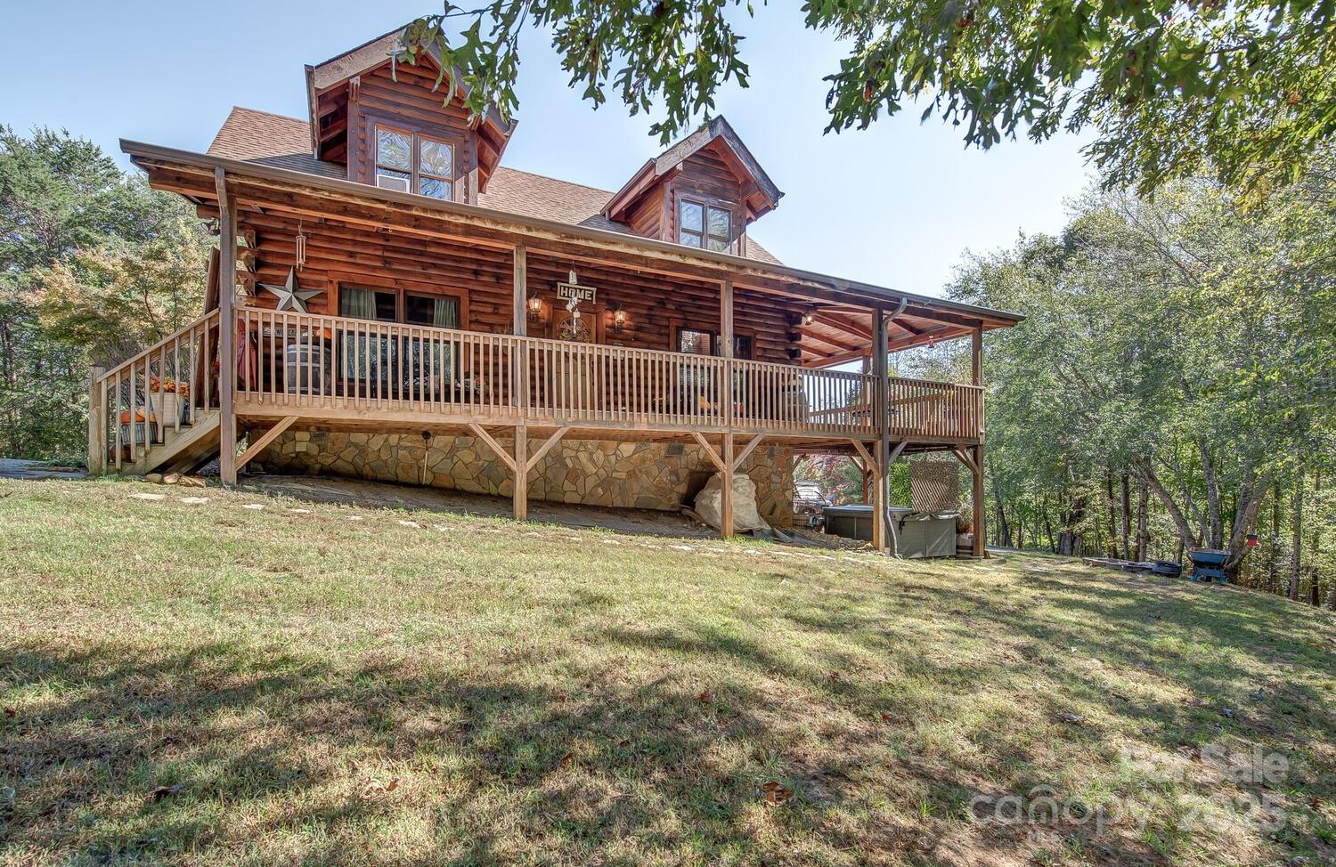 460 Cascades Parkway