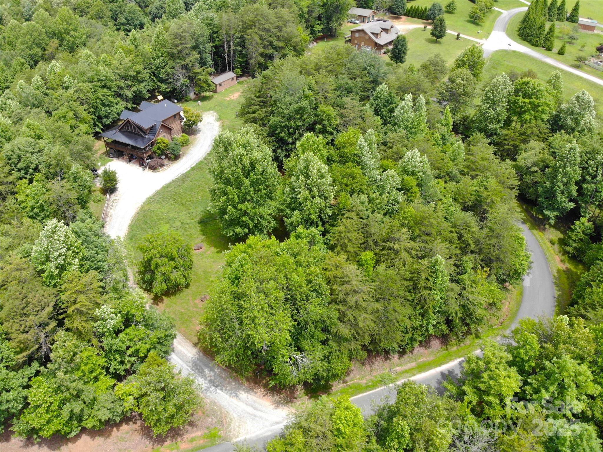 460 Cascades Parkway
