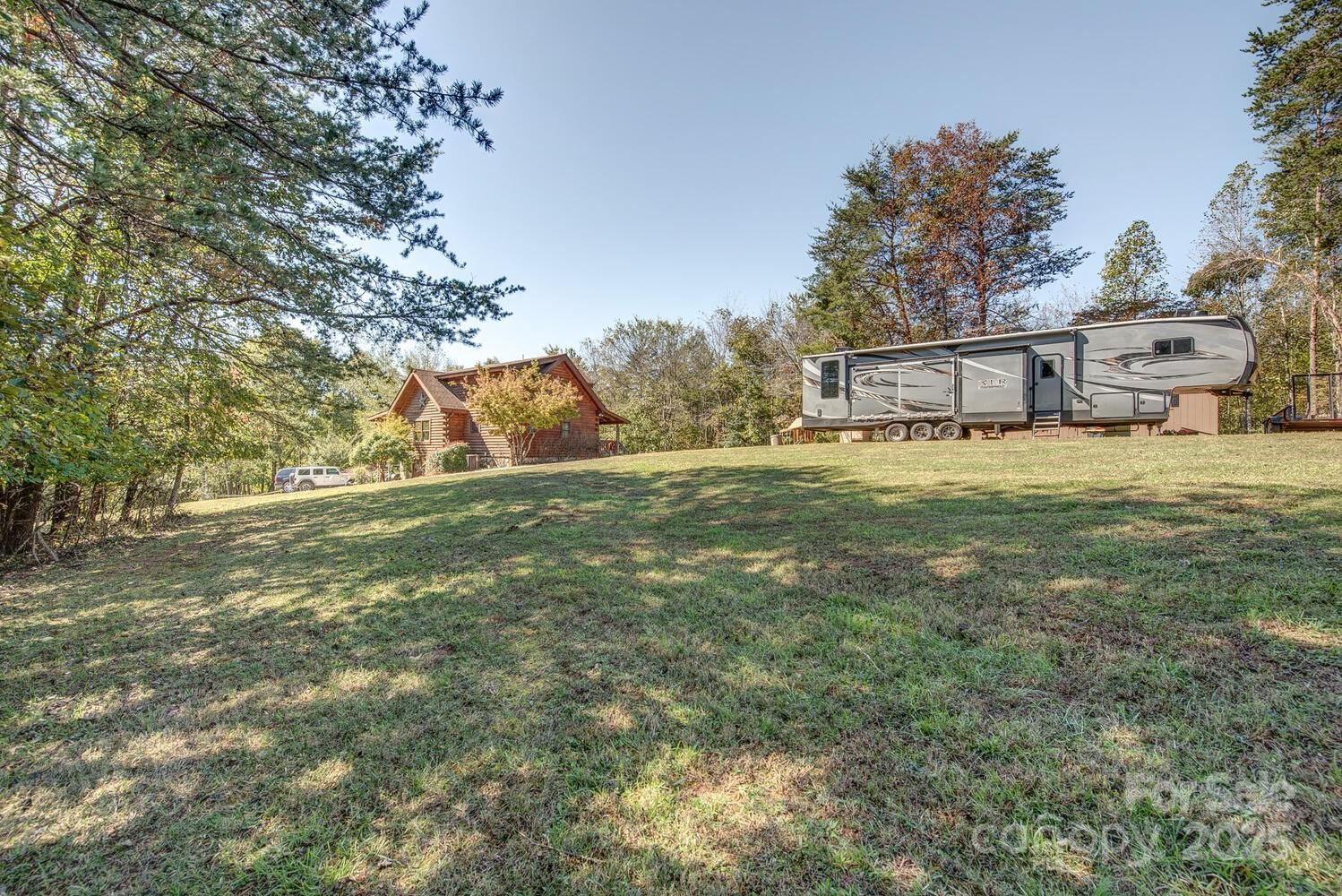 460 Cascades Parkway