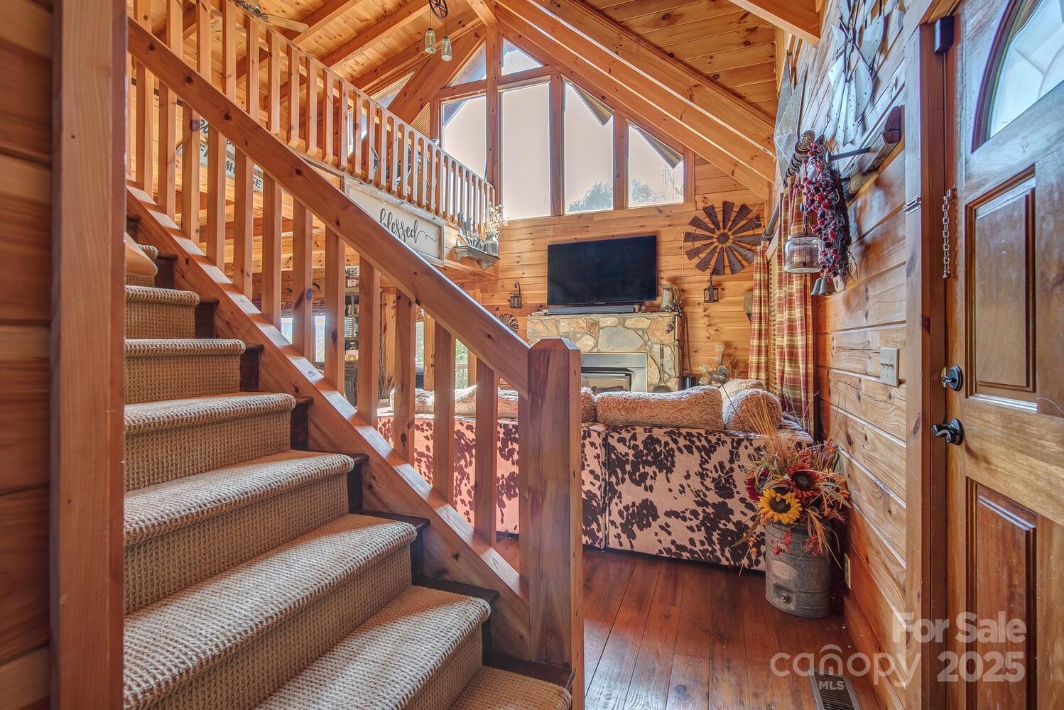 460 Cascades Parkway