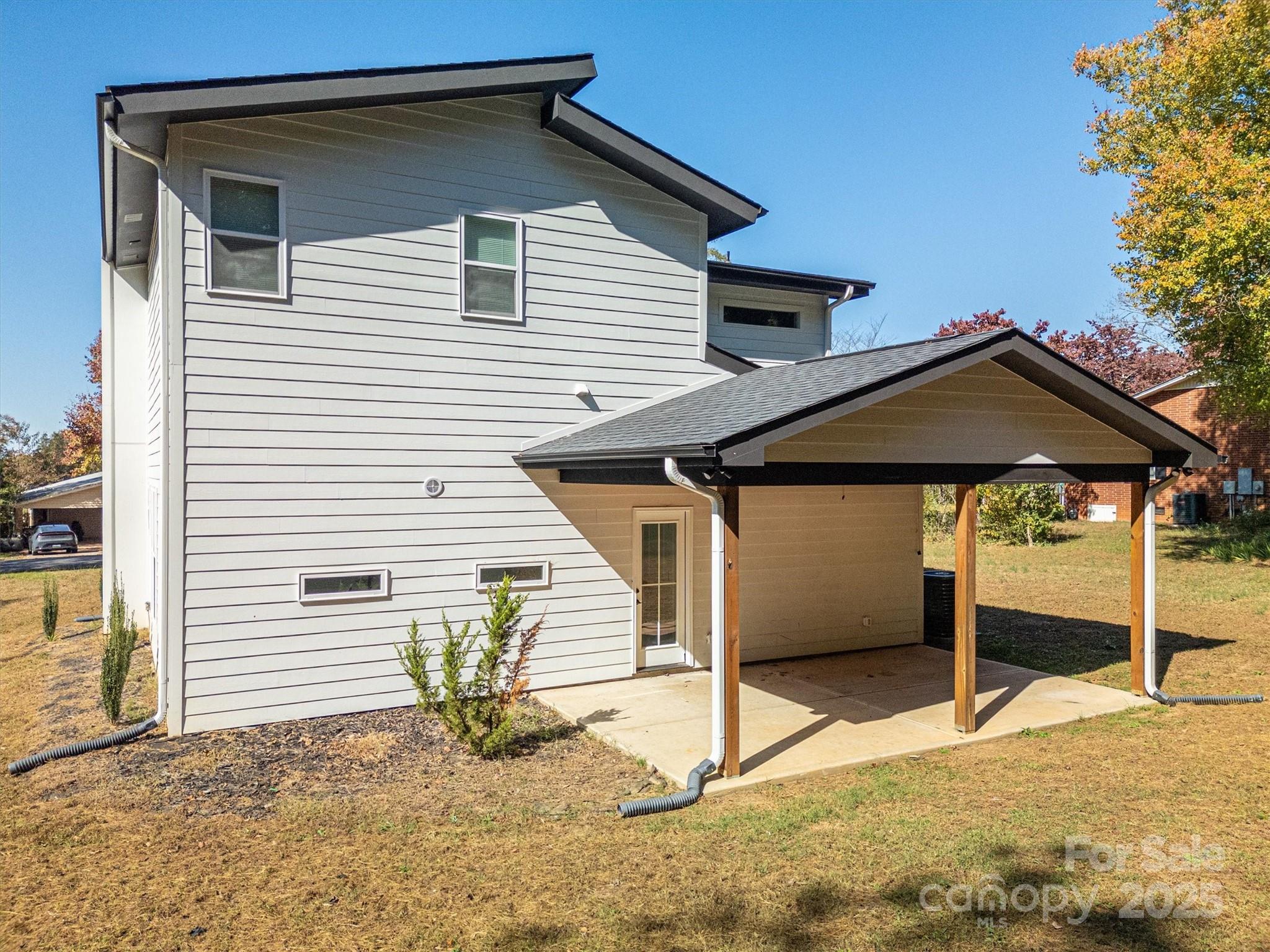 1511 Farm Road