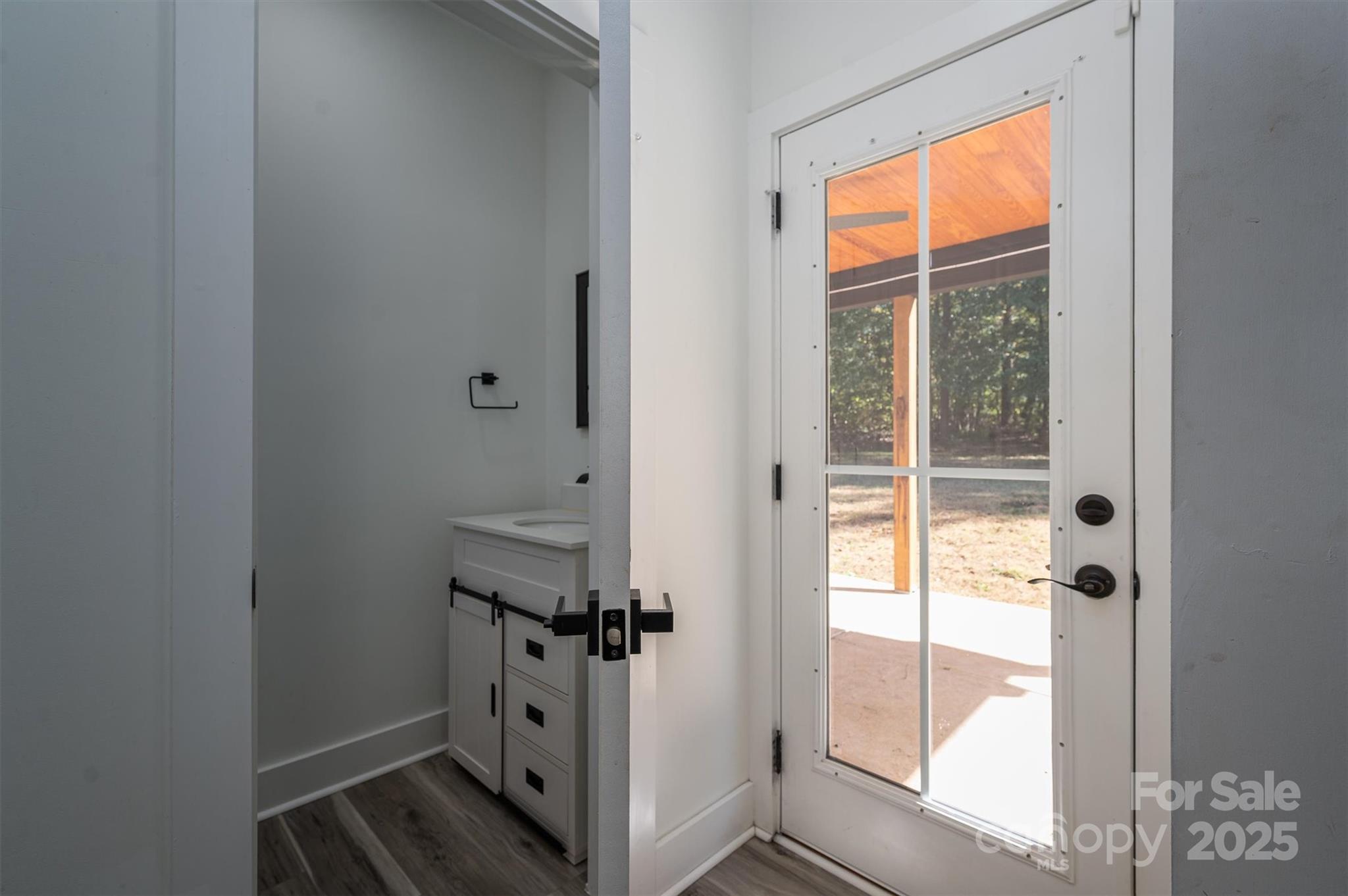 1511 Farm Road