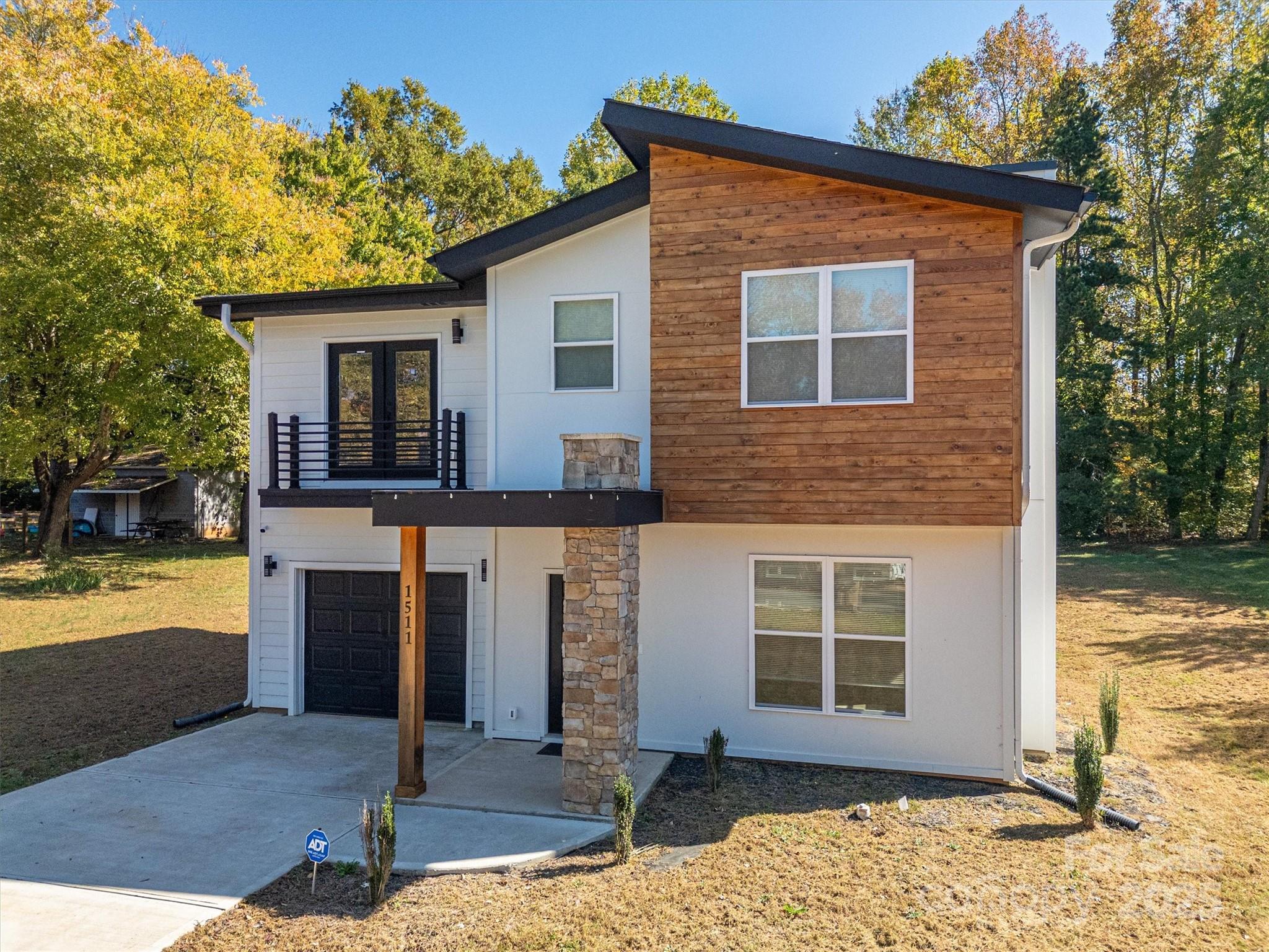 1511 Farm Road