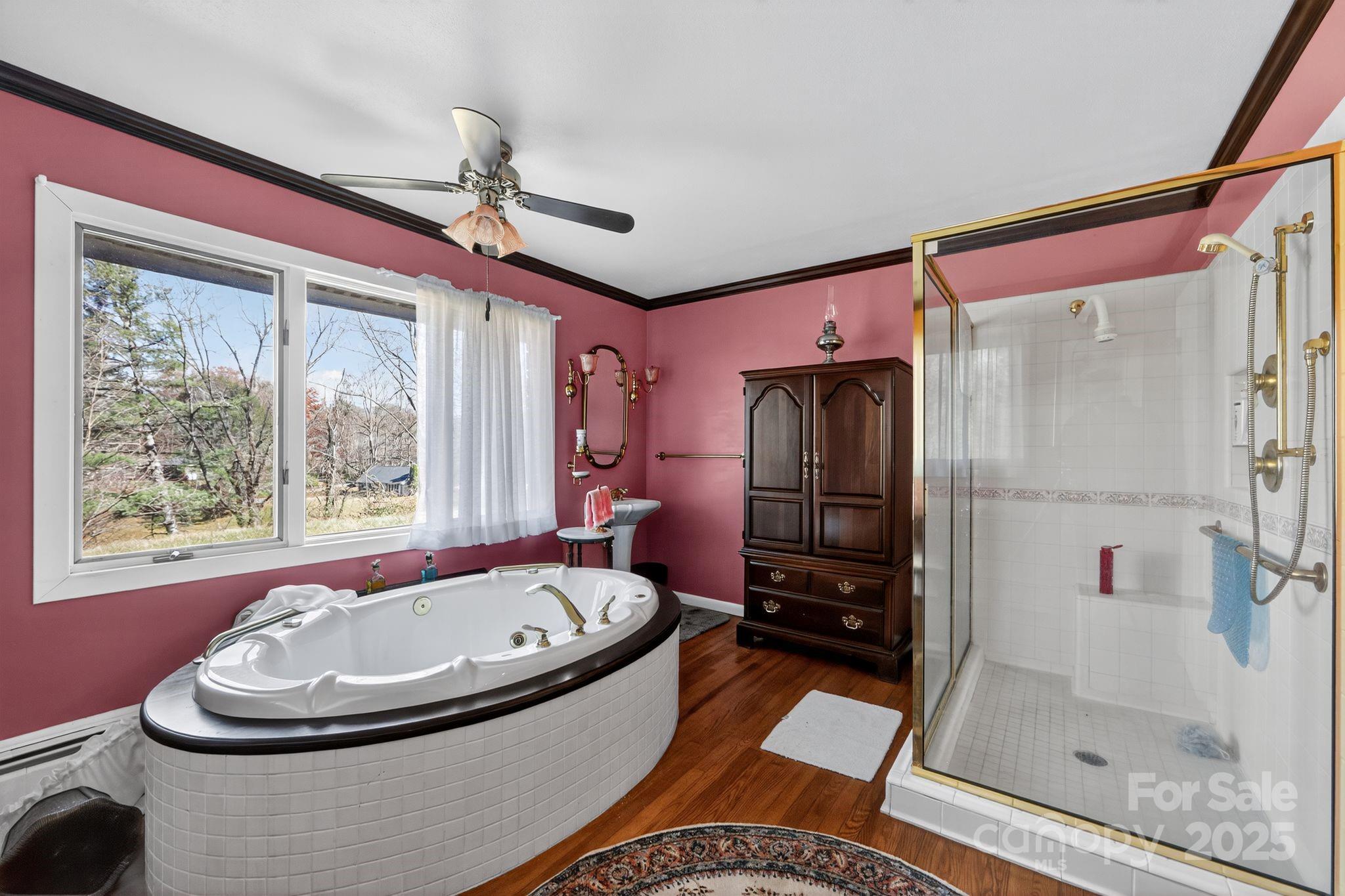 609 S Country Club Drive