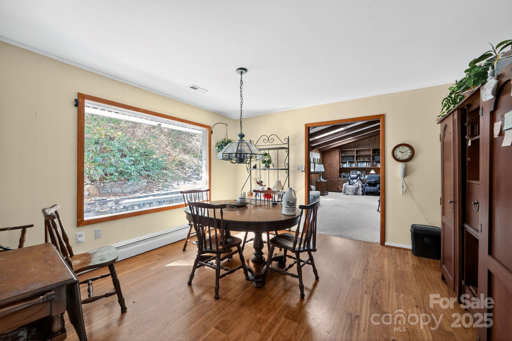 609 S Country Club Drive