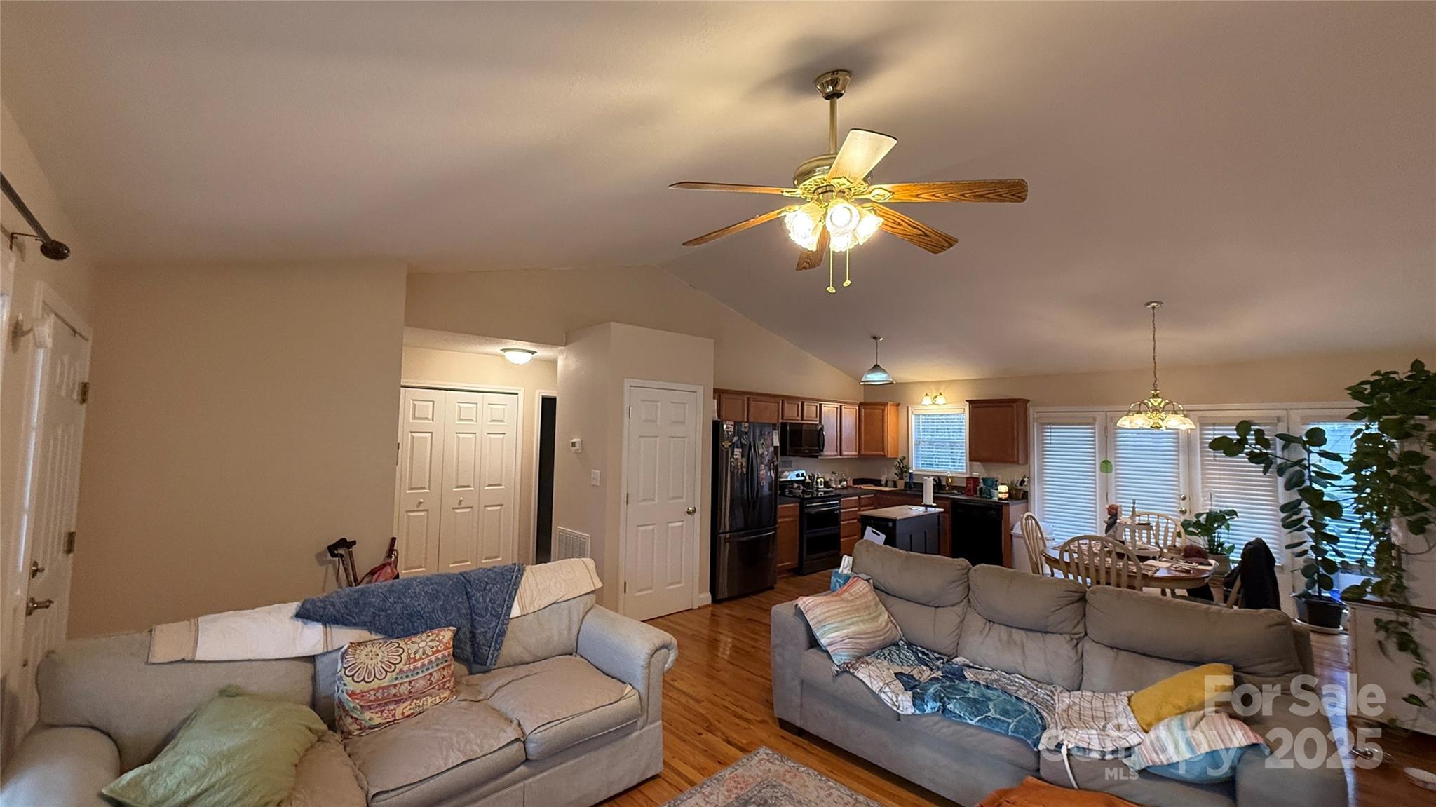 1140 Stephenson Court