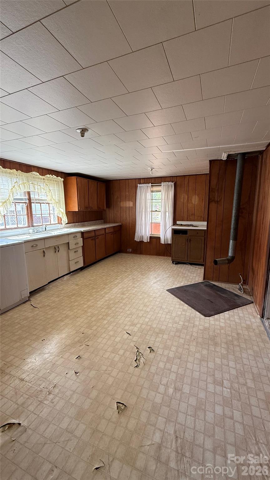 1717 Shelby Road