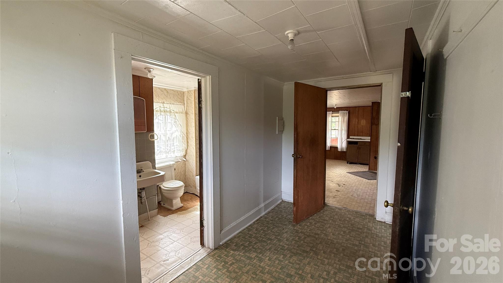 1717 Shelby Road