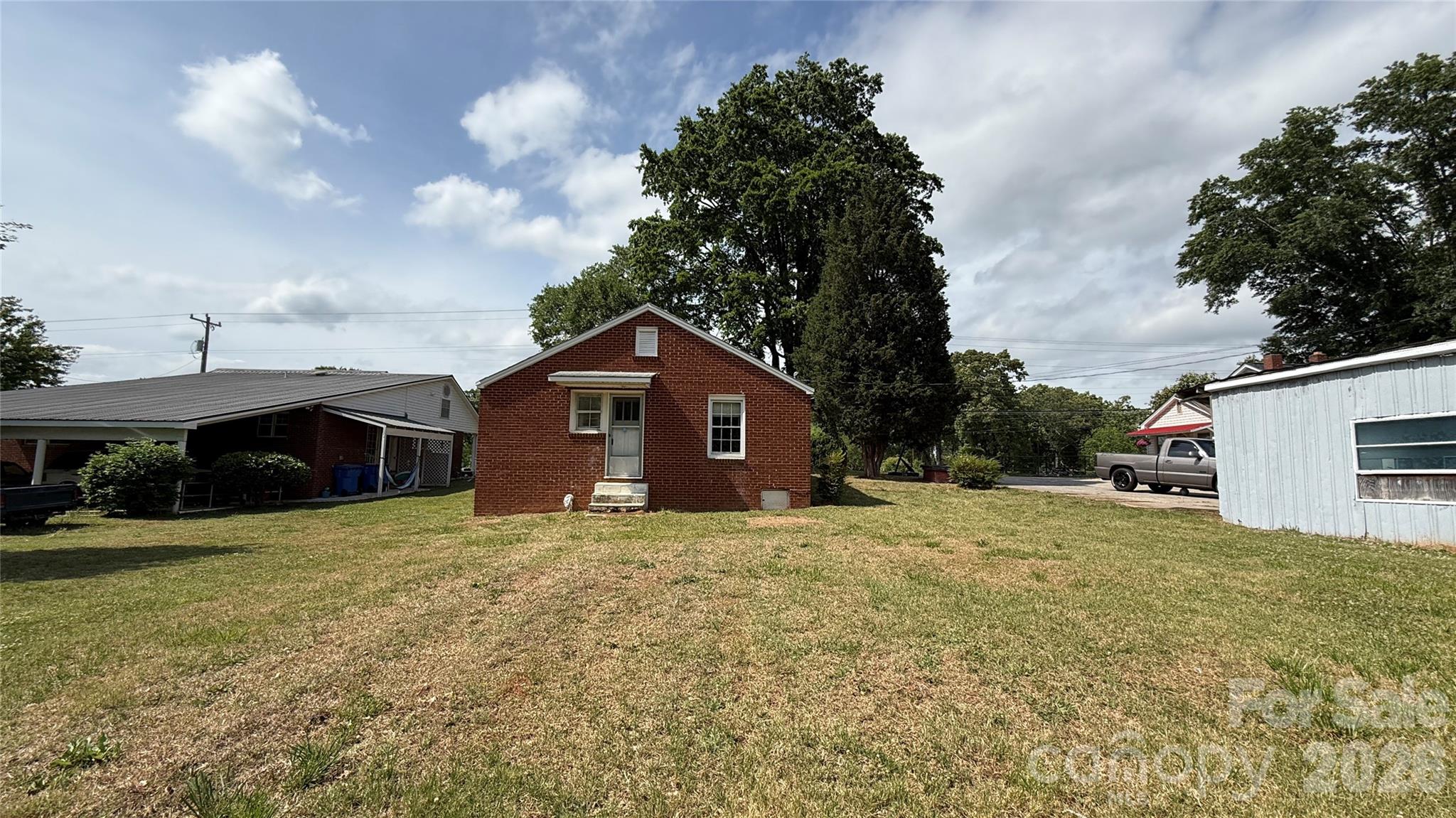 1717 Shelby Road