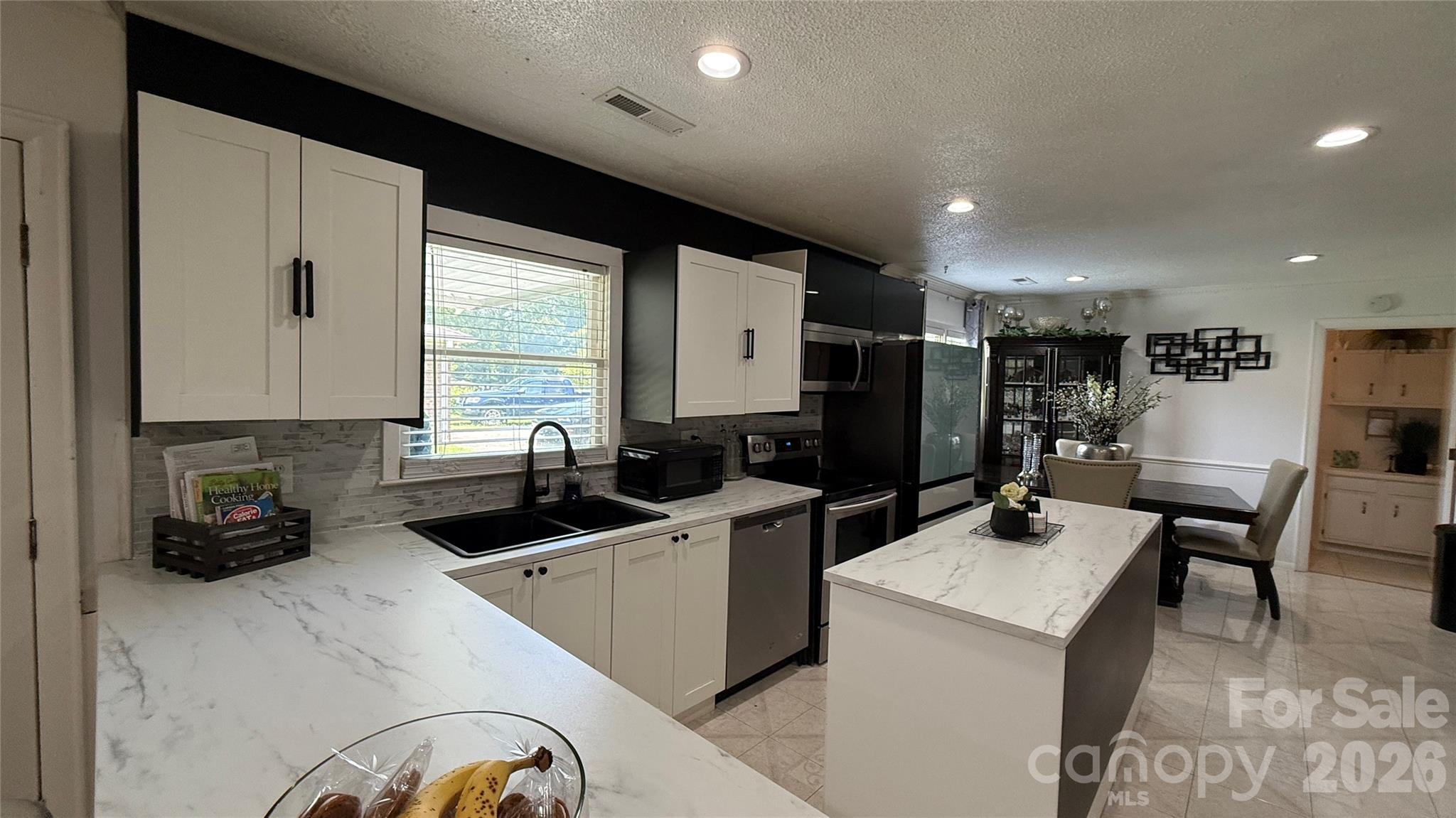 172 Parkland Drive