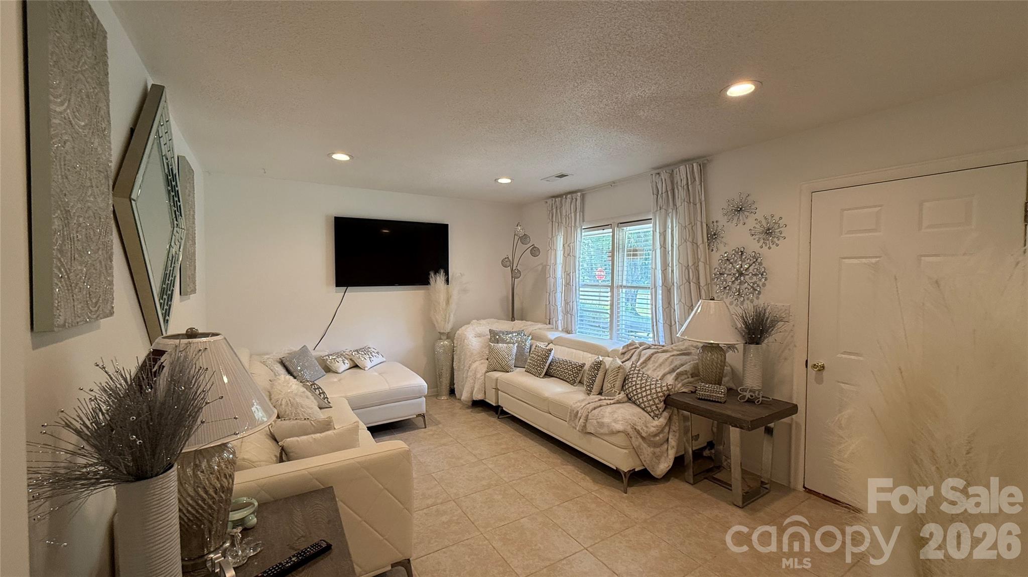 172 Parkland Drive