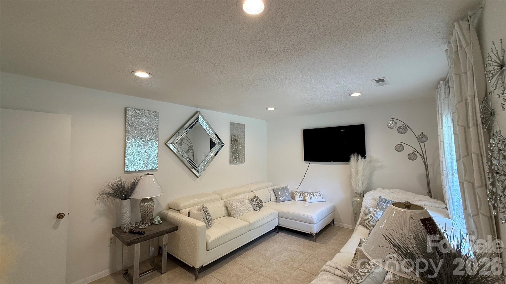 172 Parkland Drive