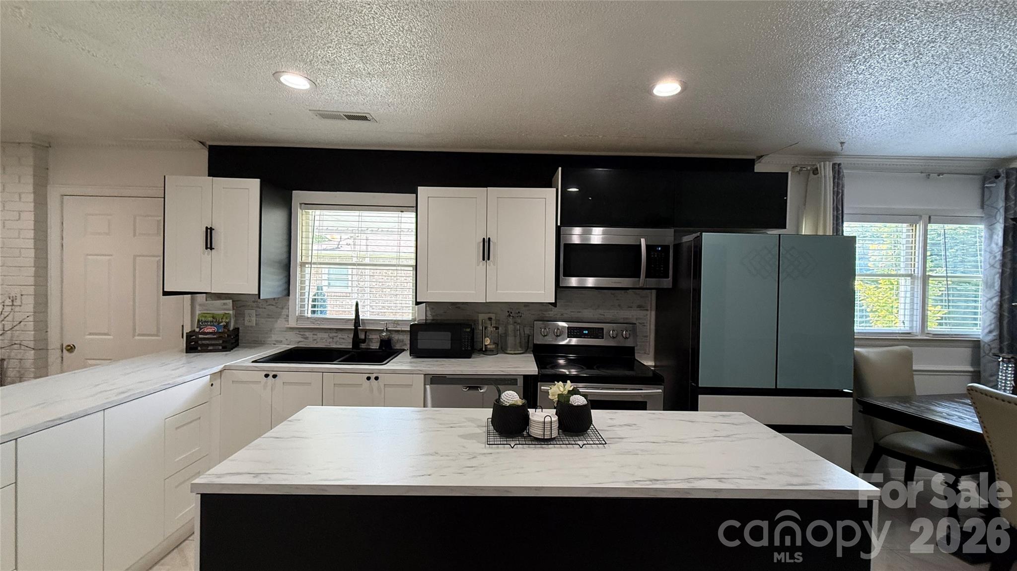 172 Parkland Drive