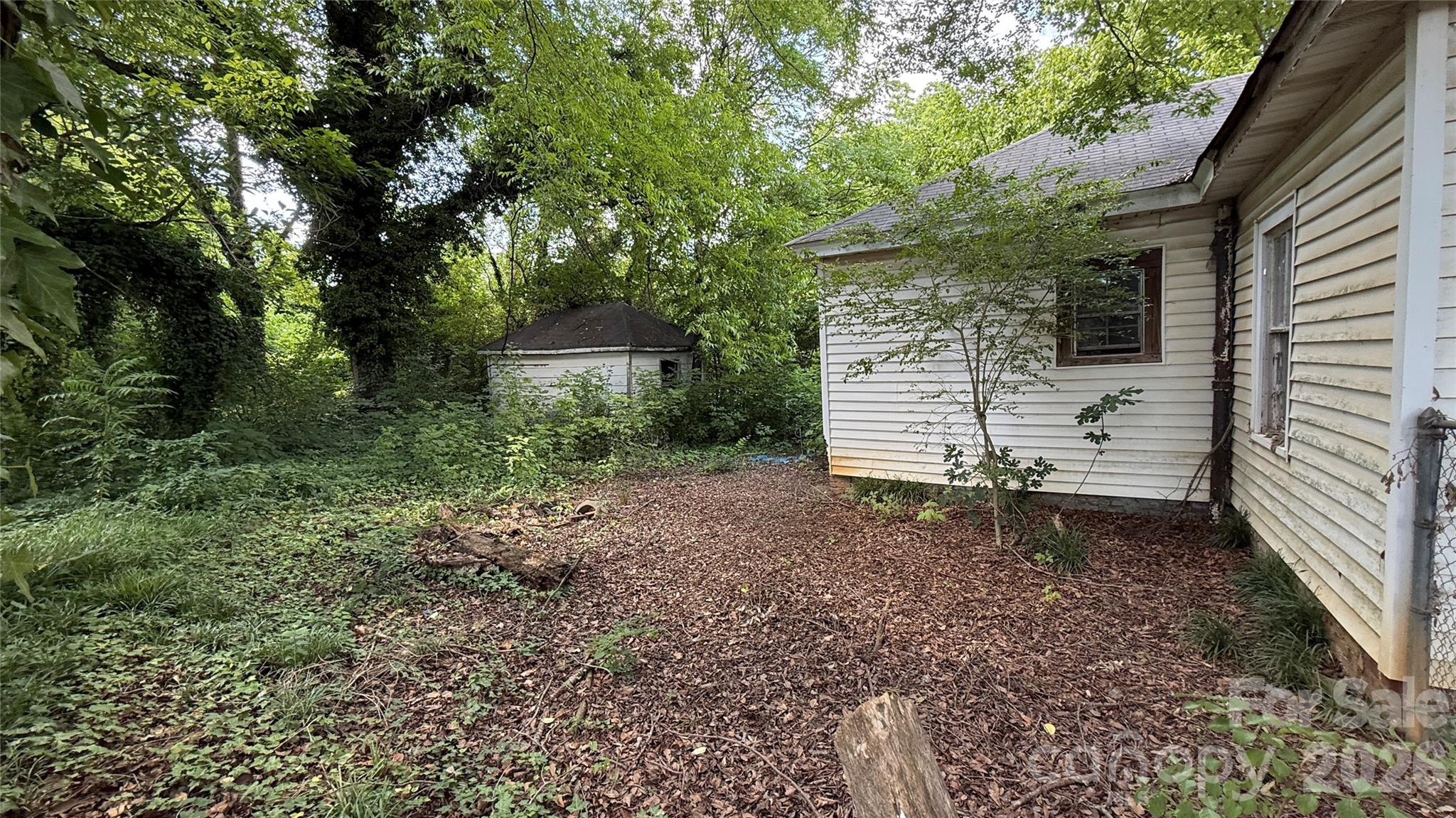416 Martin Street