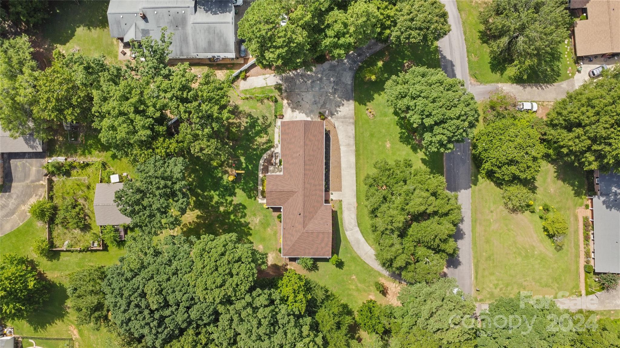 2006 Fairway Drive