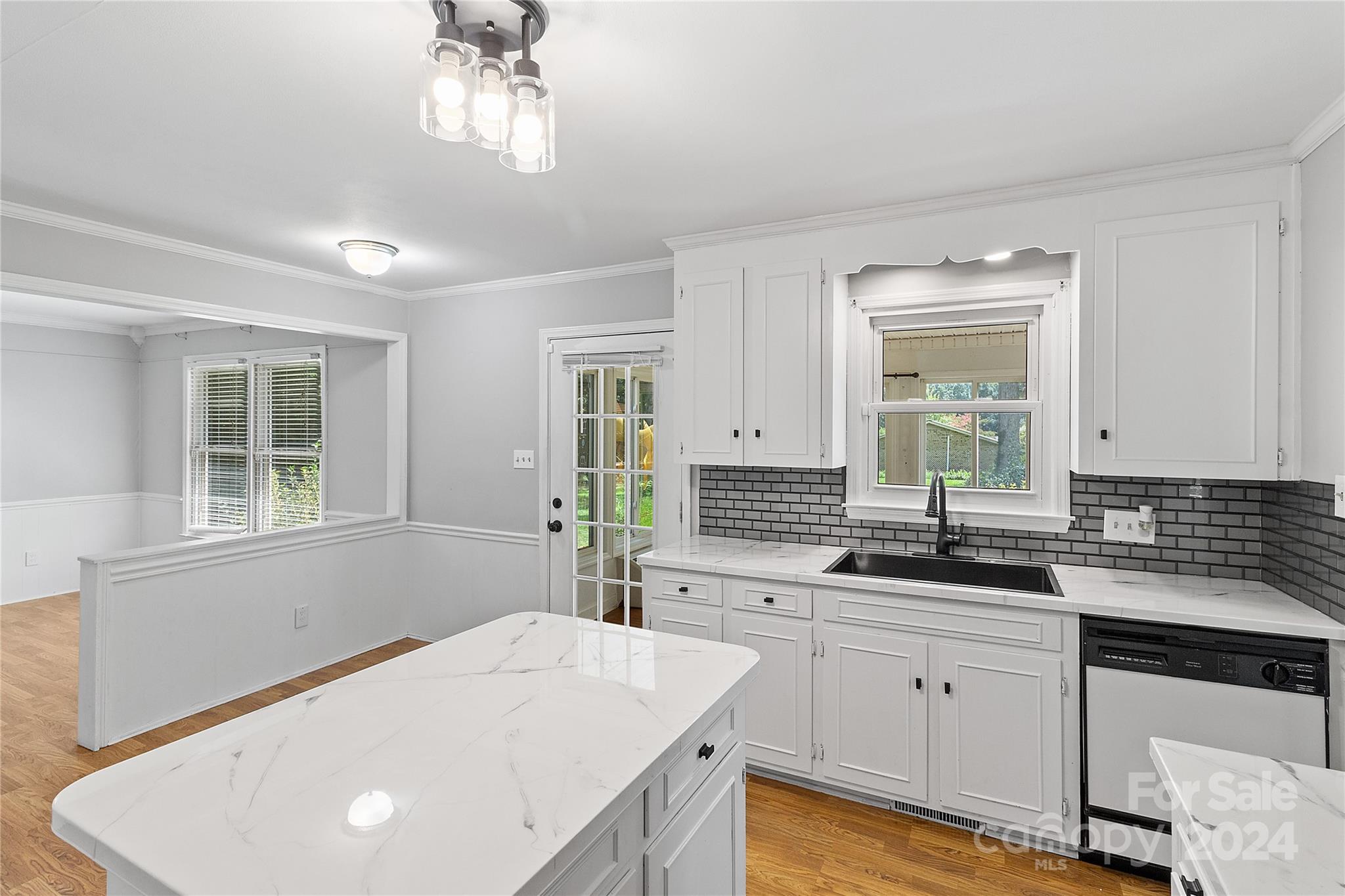 2006 Fairway Drive
