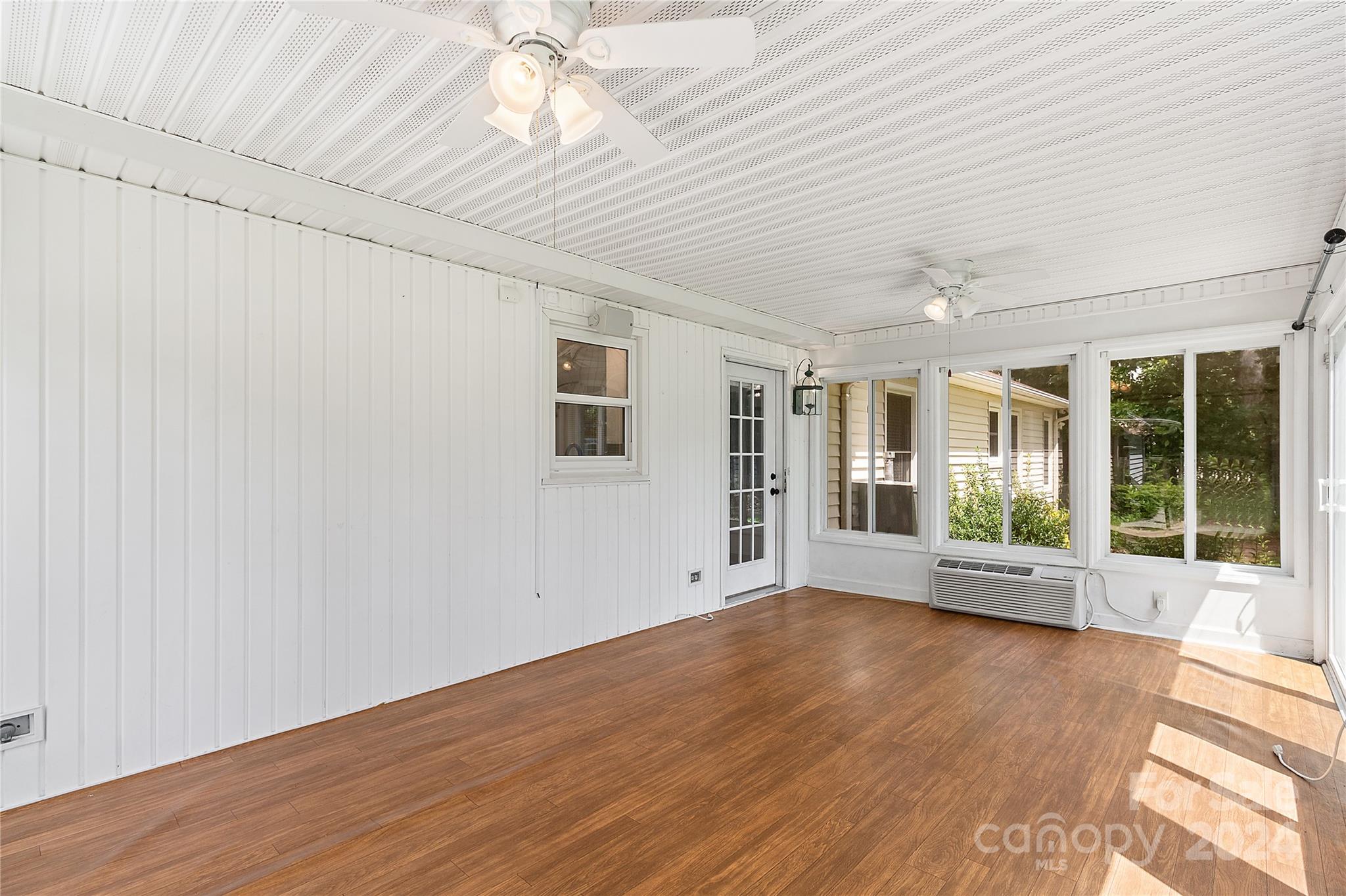 2006 Fairway Drive