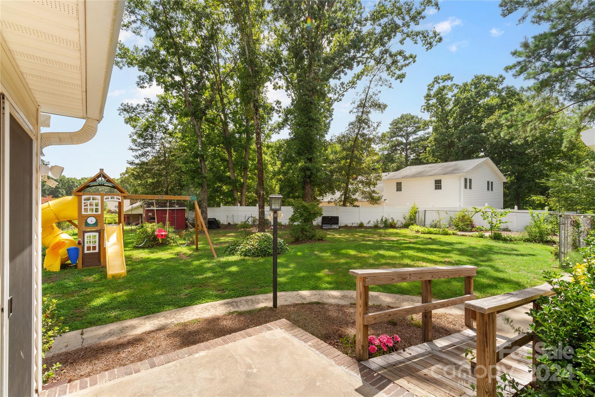 2006 Fairway Drive
