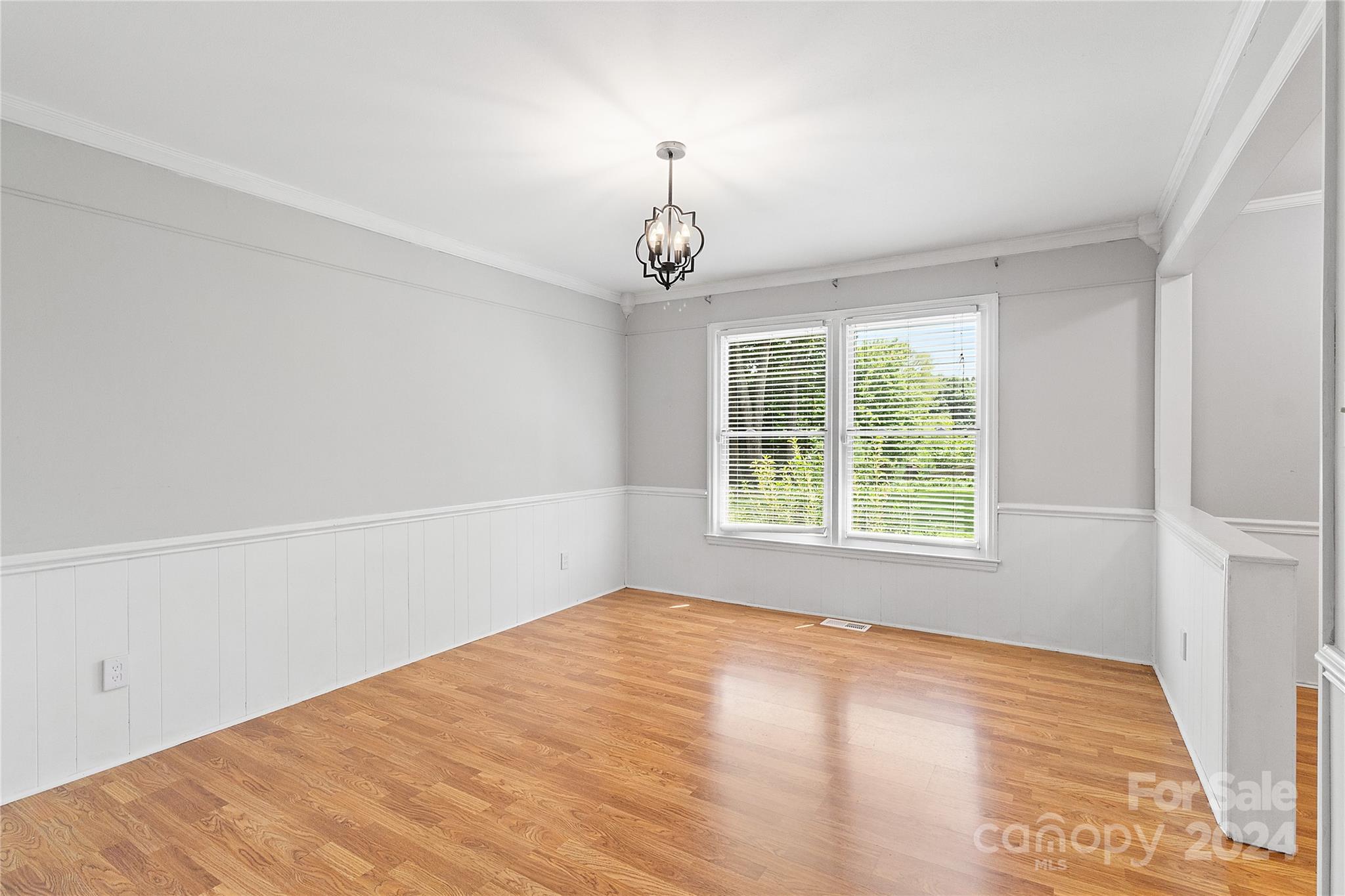 2006 Fairway Drive