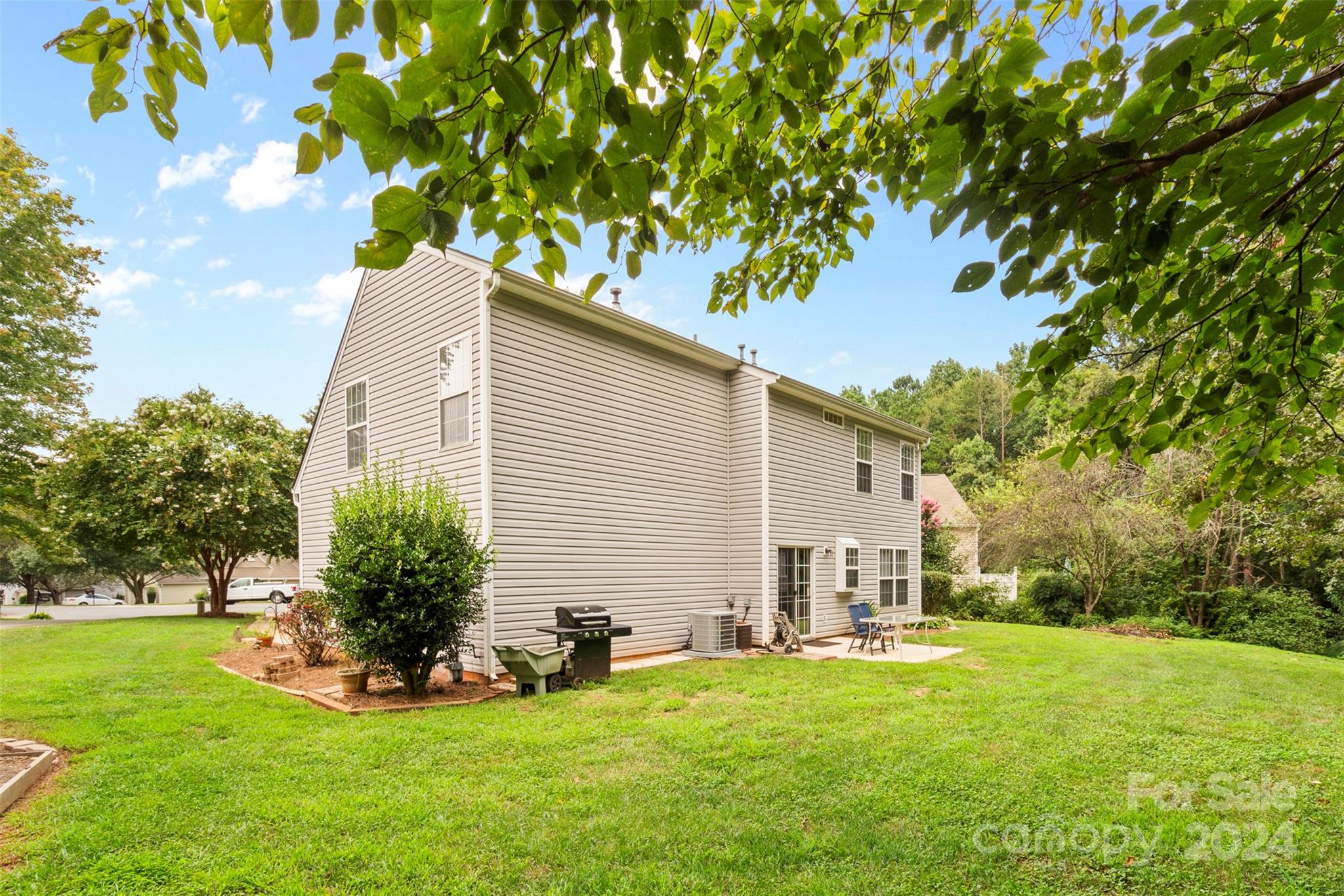 1514 Juniper Hills Lane