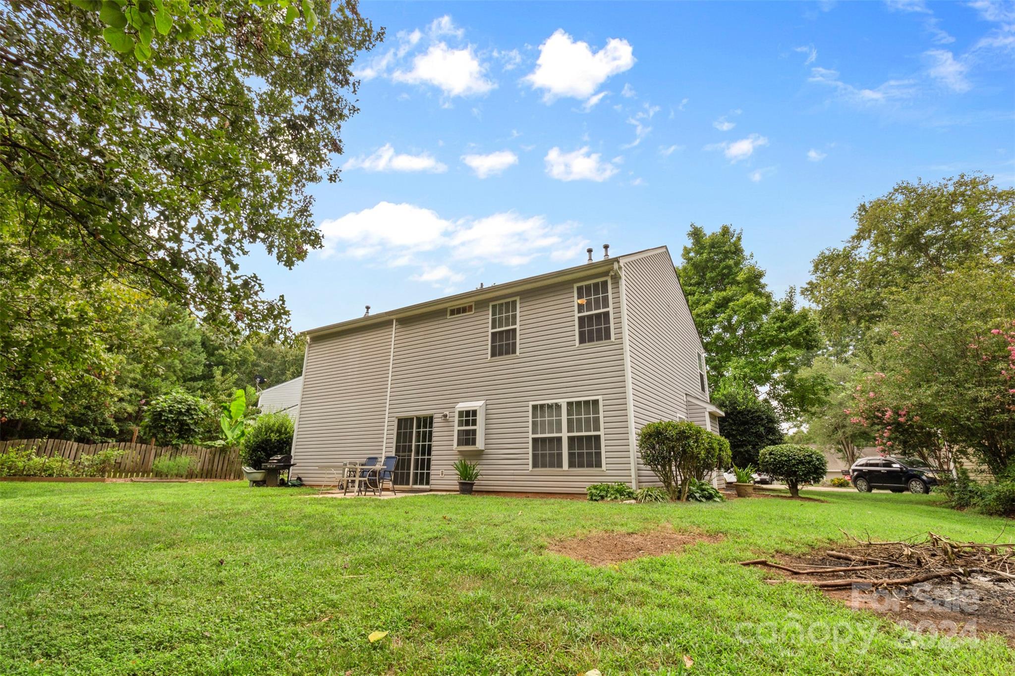 1514 Juniper Hills Lane