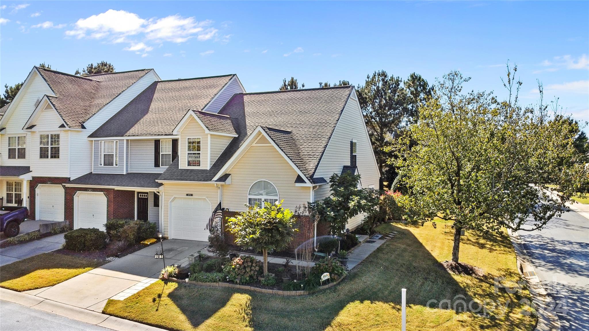3074 Des Prez Avenue