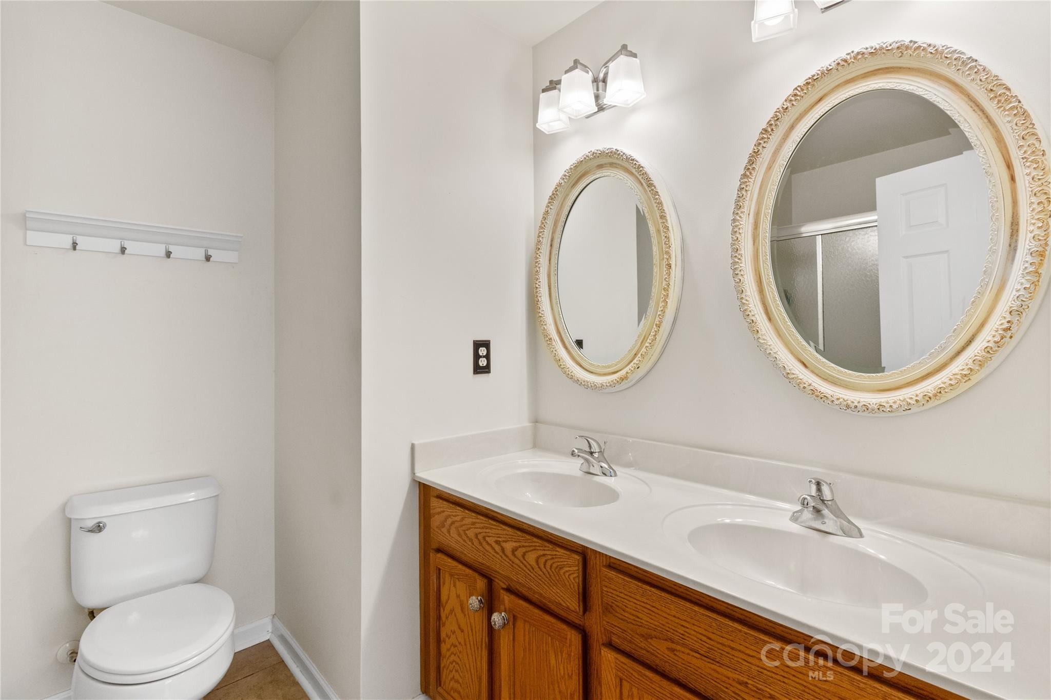 3074 Des Prez Avenue
