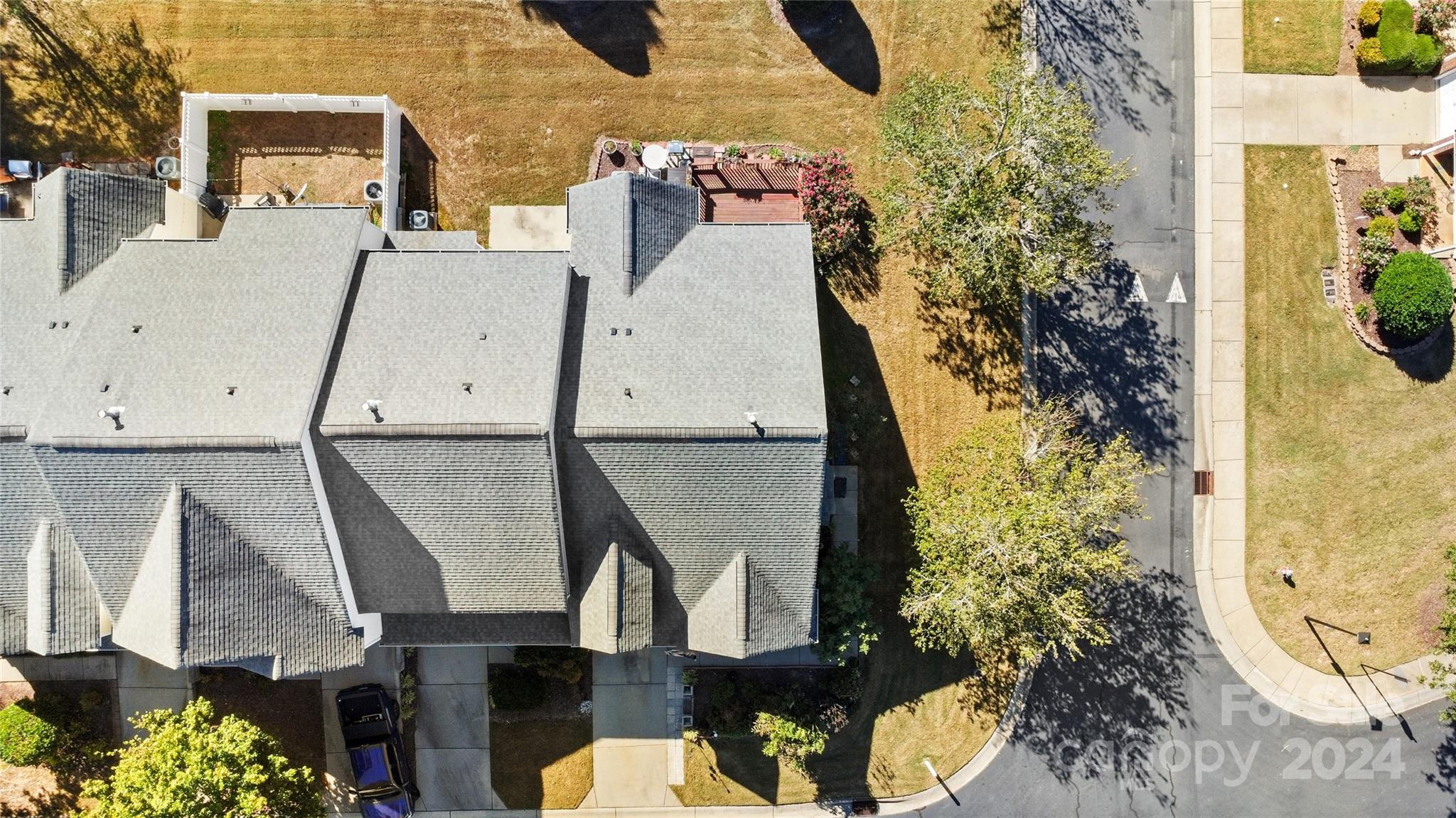 3074 Des Prez Avenue