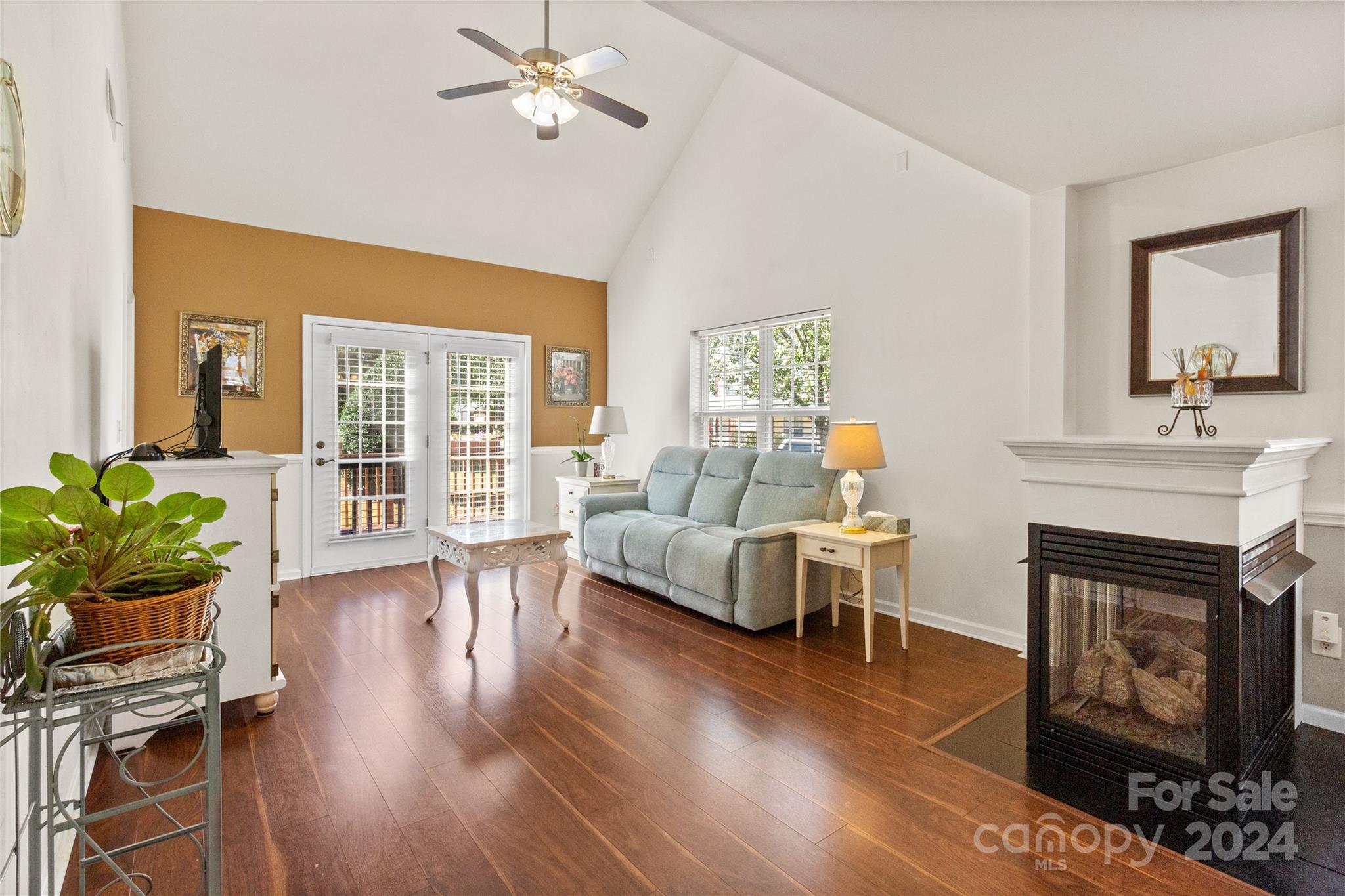 3074 Des Prez Avenue