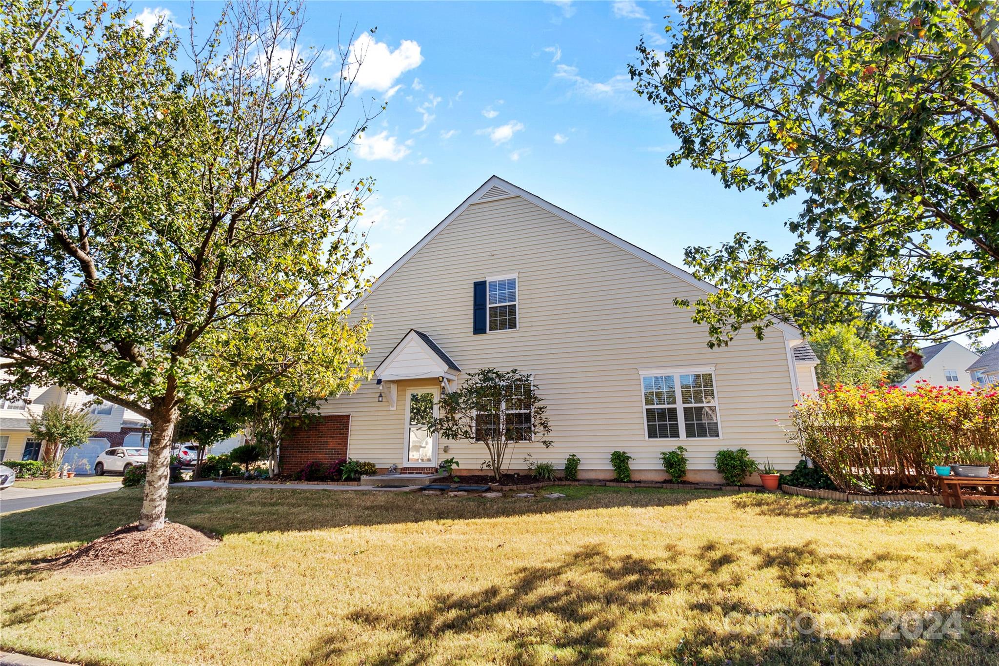 3074 Des Prez Avenue