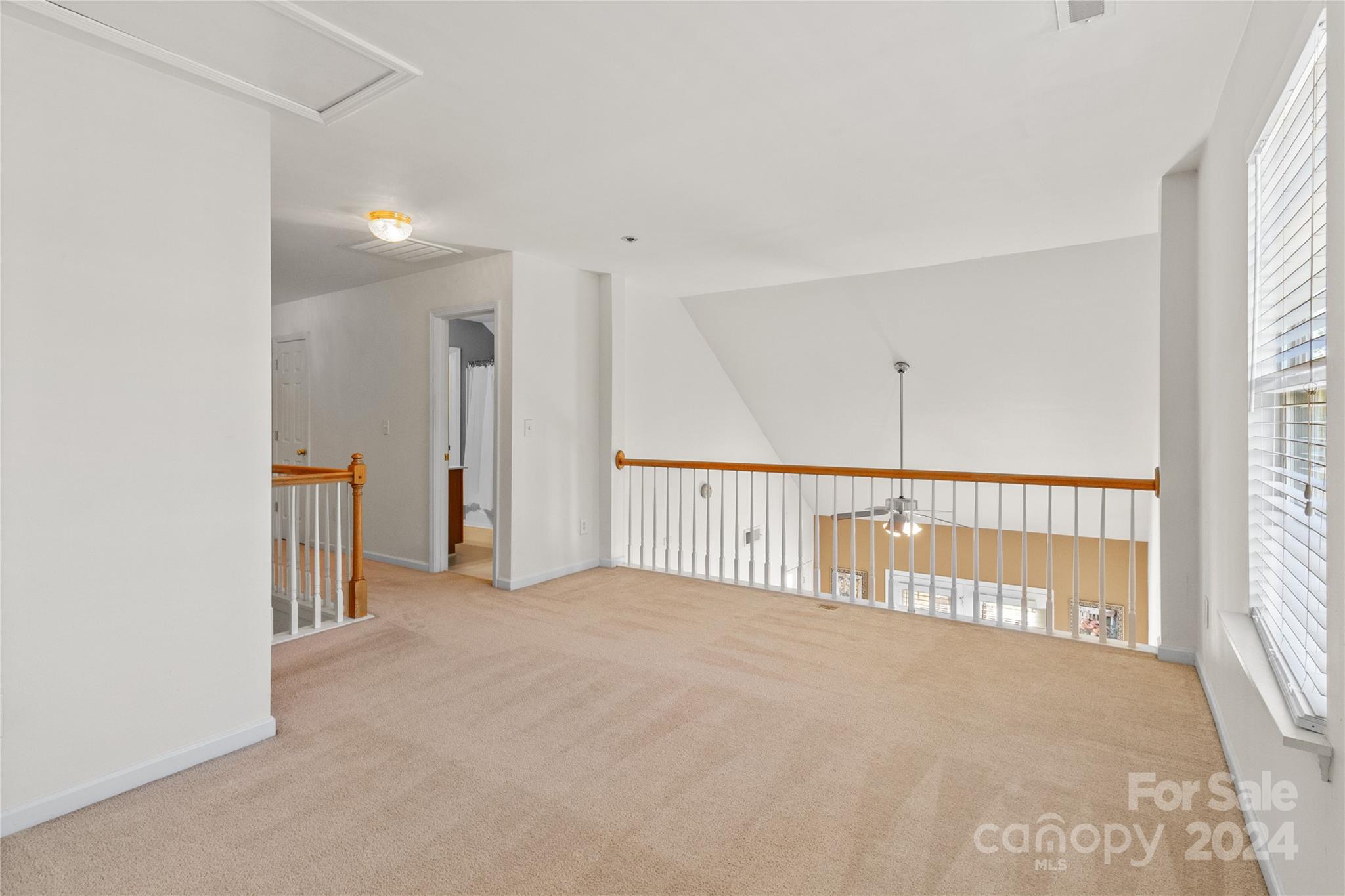 3074 Des Prez Avenue