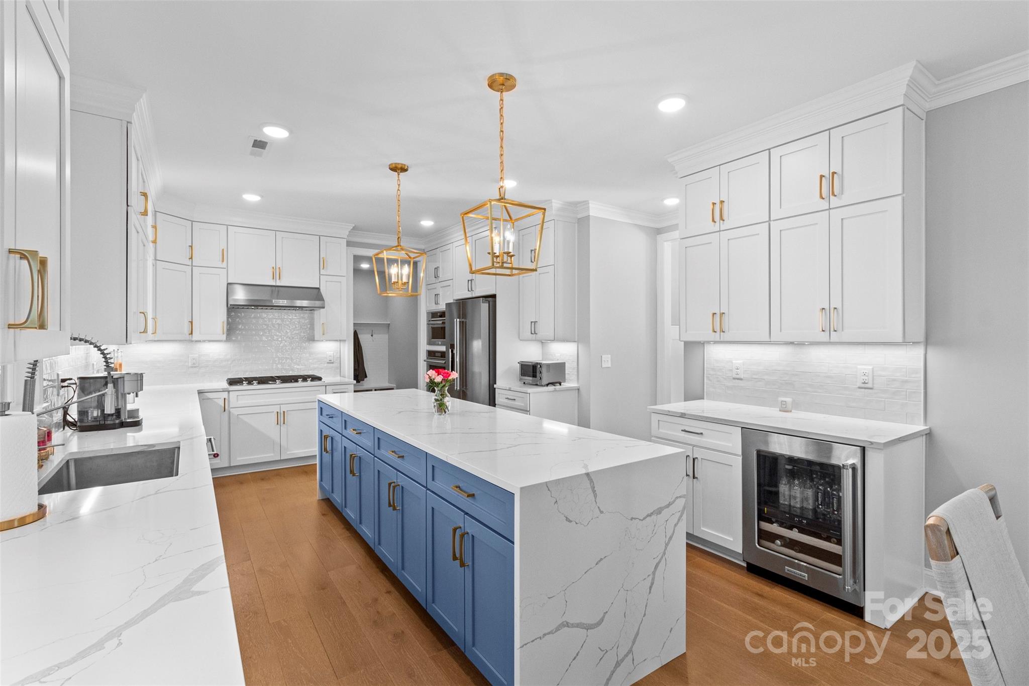 1801 Pin Oak Court