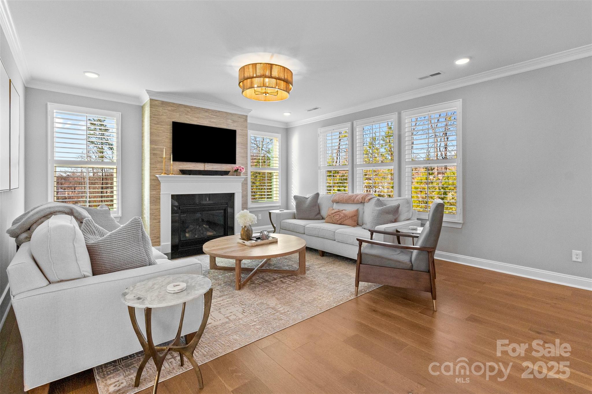 1801 Pin Oak Court