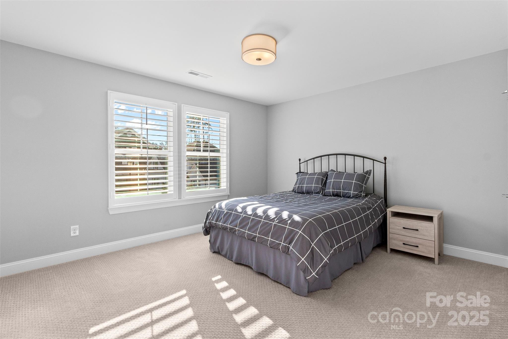1801 Pin Oak Court