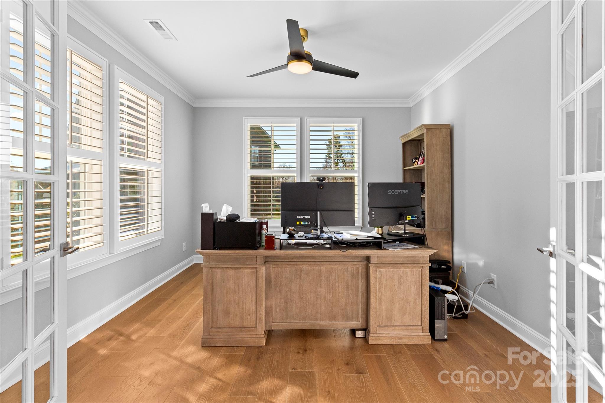 1801 Pin Oak Court