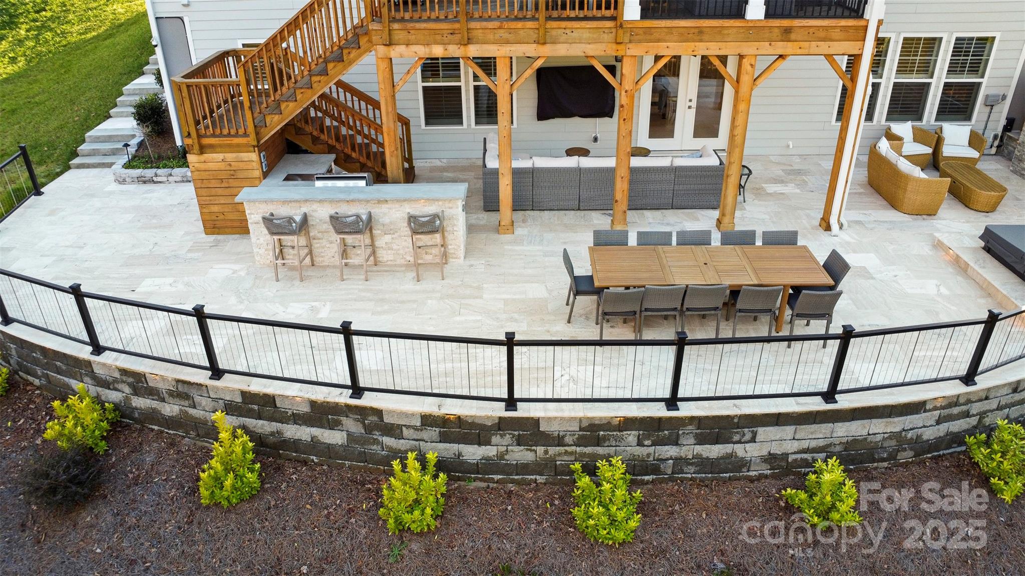 1801 Pin Oak Court