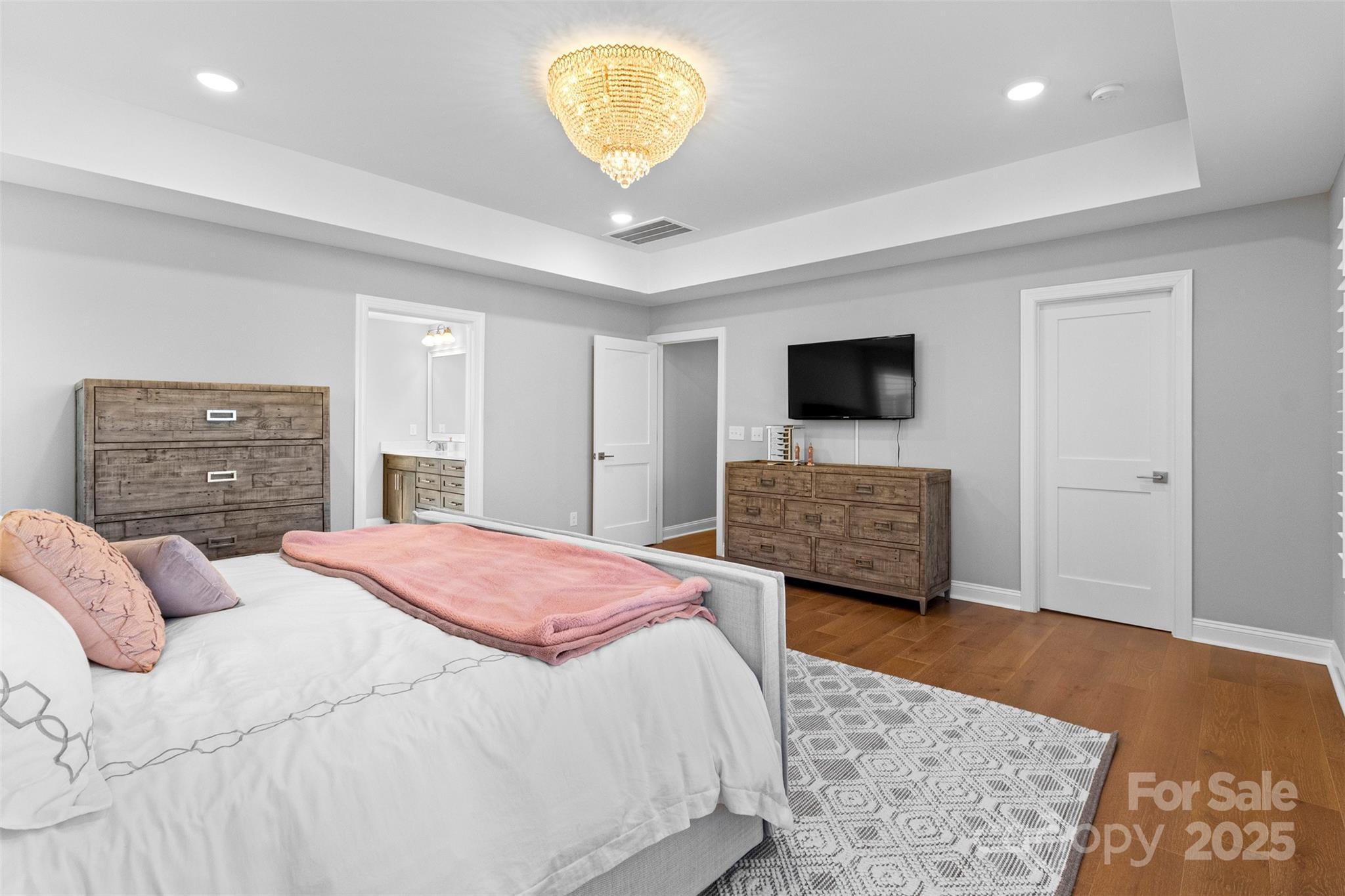 1801 Pin Oak Court