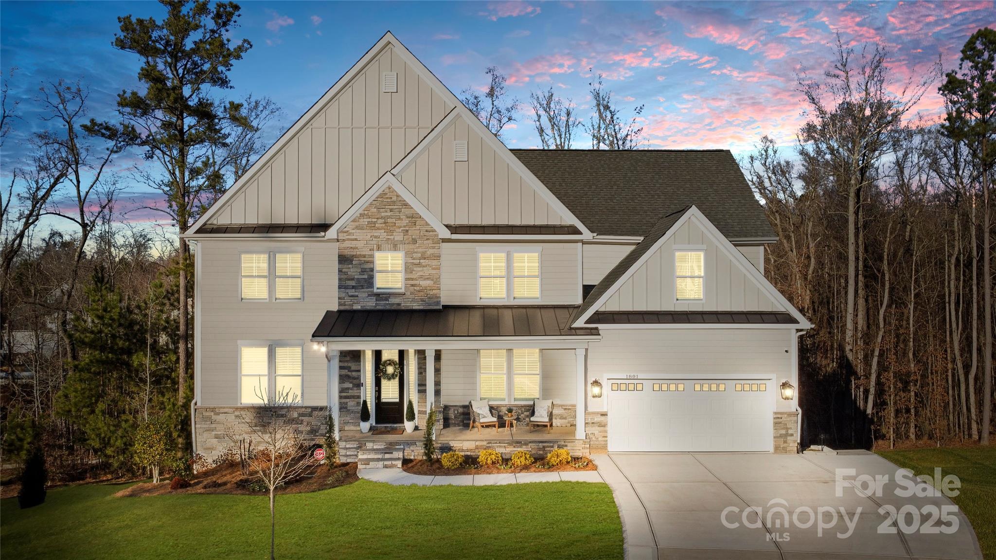 1801 Pin Oak Court