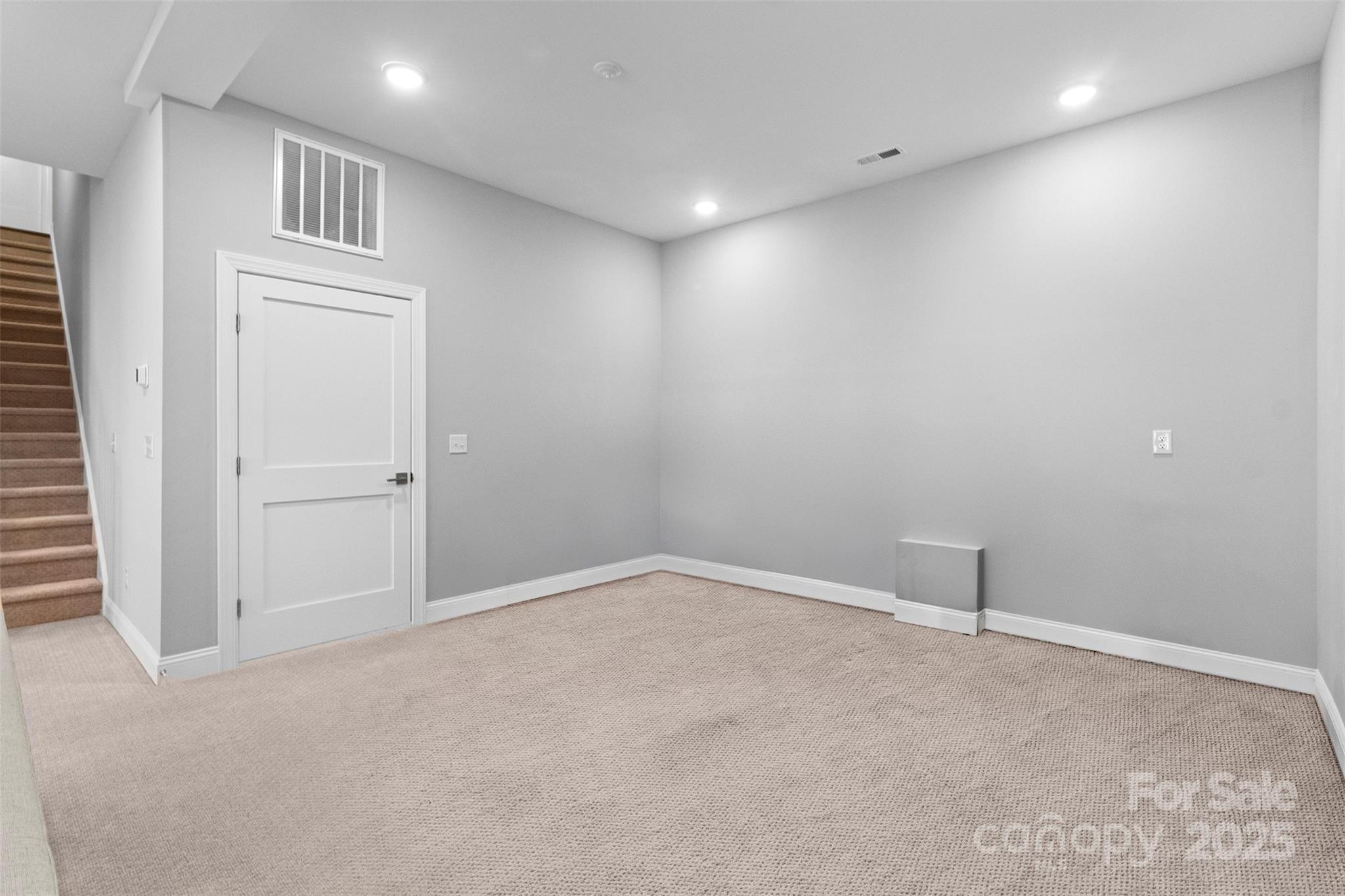 1801 Pin Oak Court