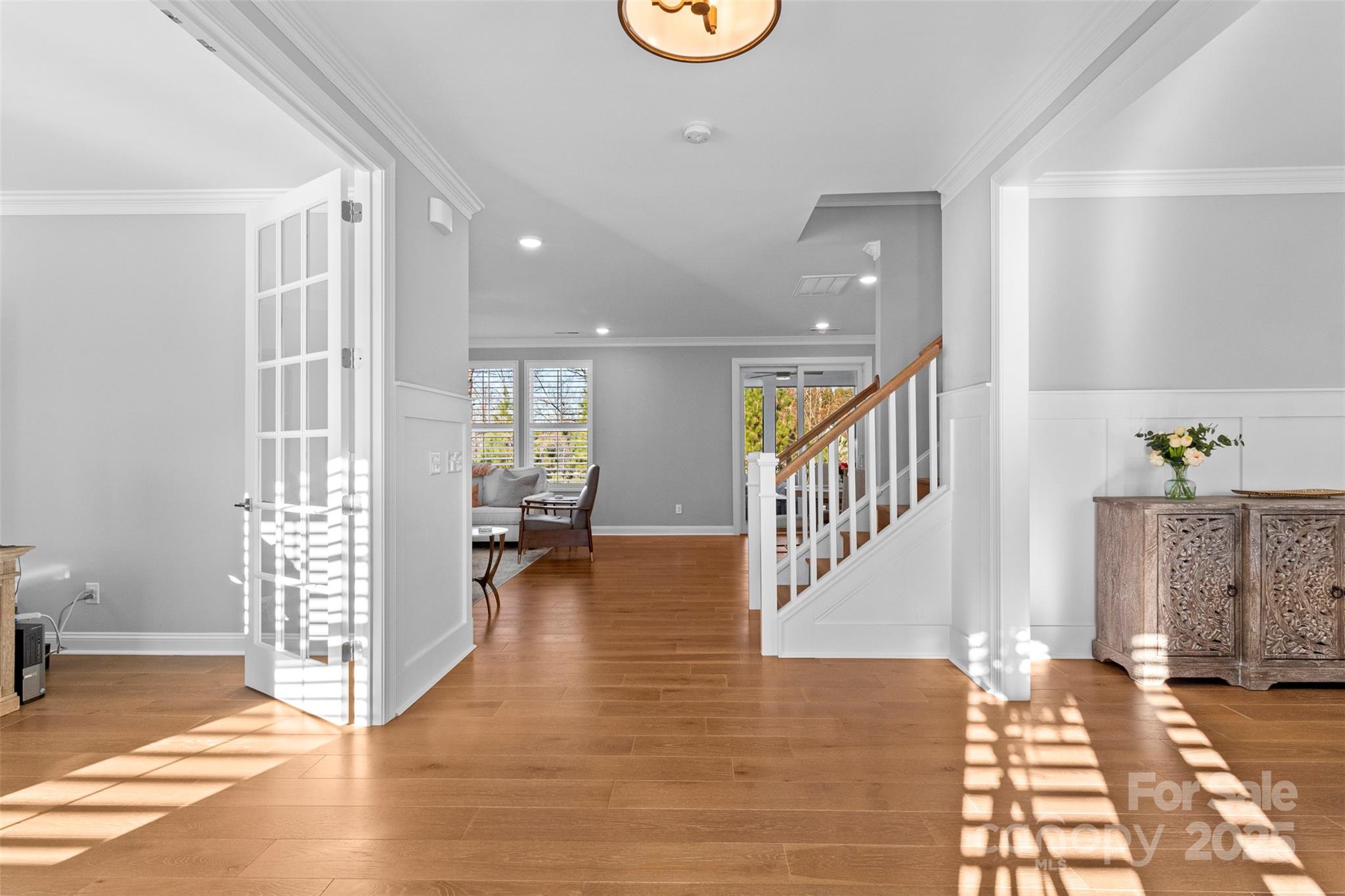 1801 Pin Oak Court