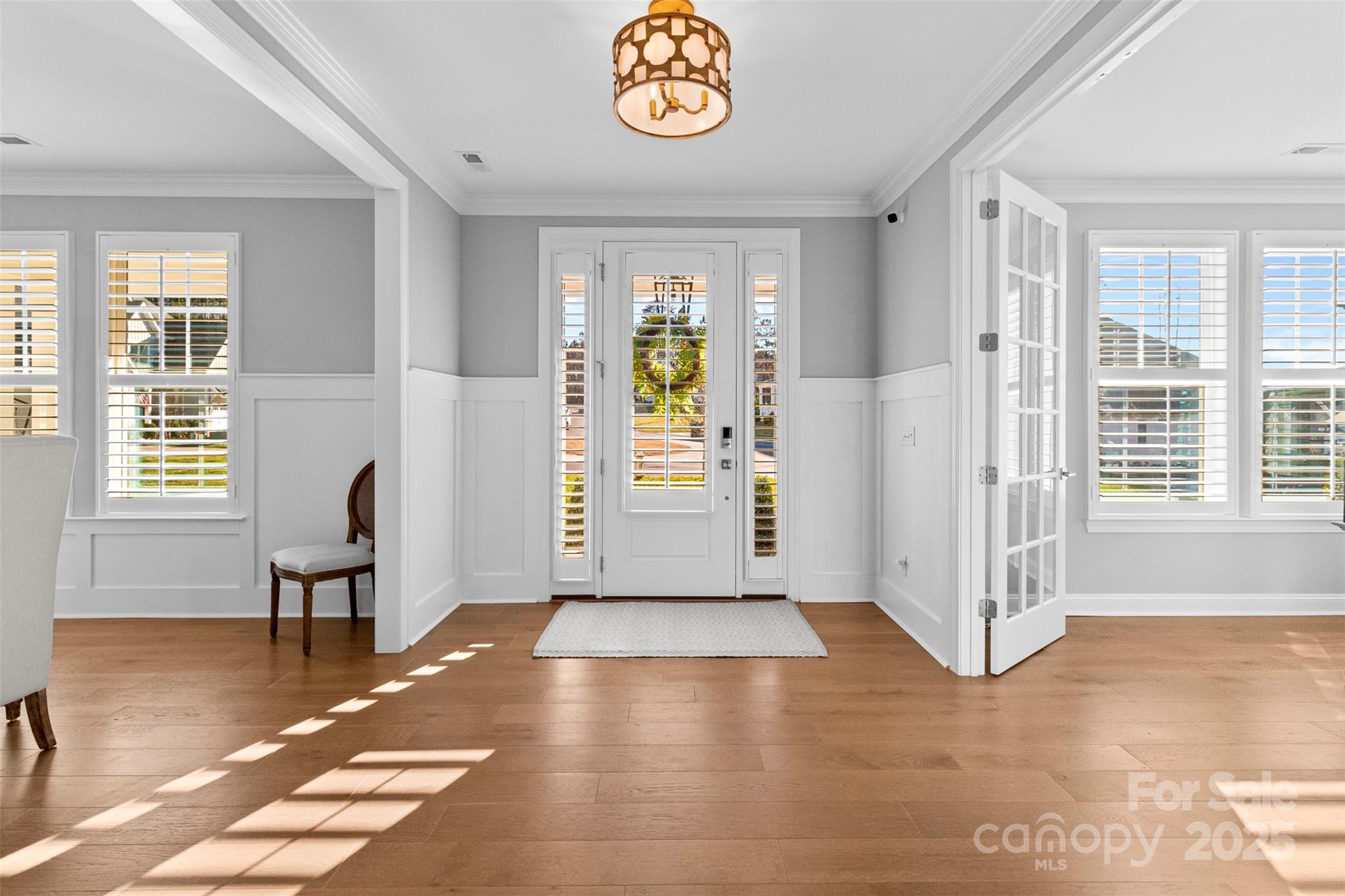 1801 Pin Oak Court